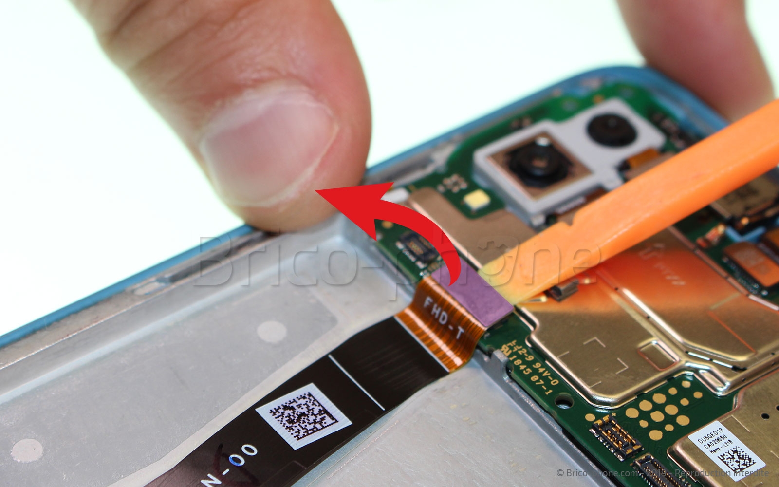 Changement de bloc écran (vitre + LCD) sur Honor 10 Lite photo 3