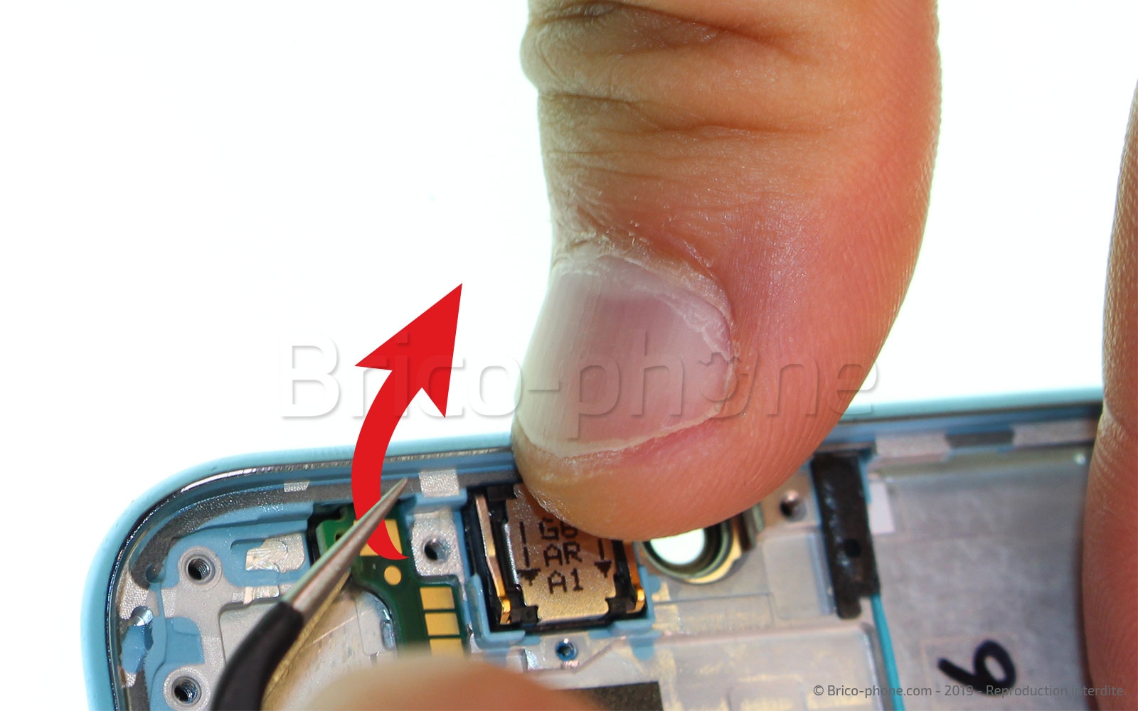 Changement de bloc écran avec batterie sur Honor 10 Lite photo 2