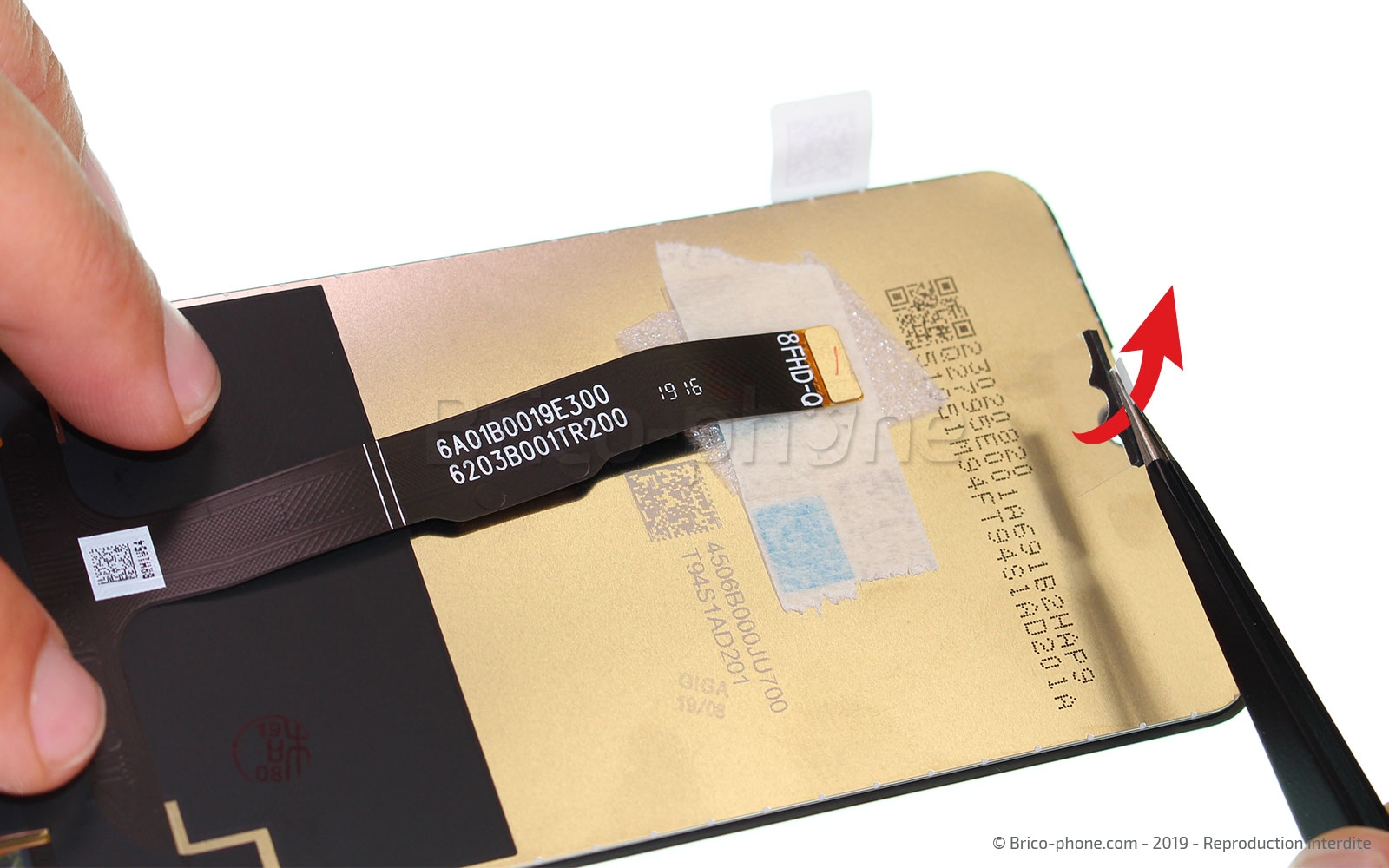 Changement de bloc écran (vitre + LCD) sur P30 Lite photo 2