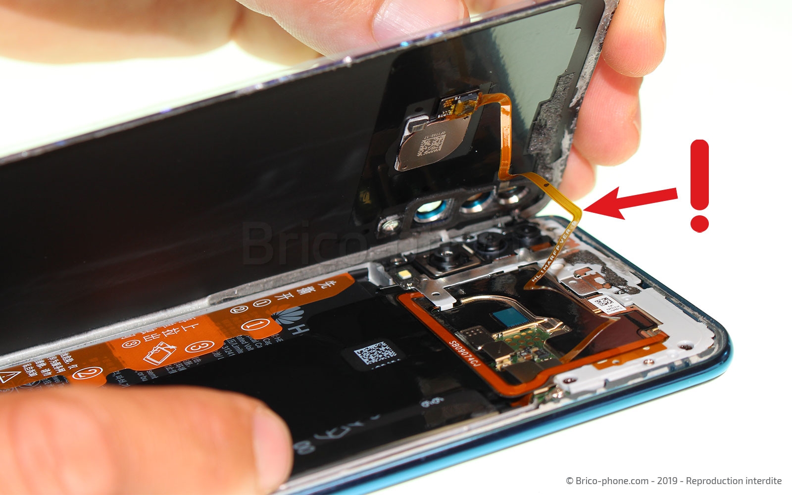 Changement de bloc écran (vitre + LCD) sur P30 Lite photo 3