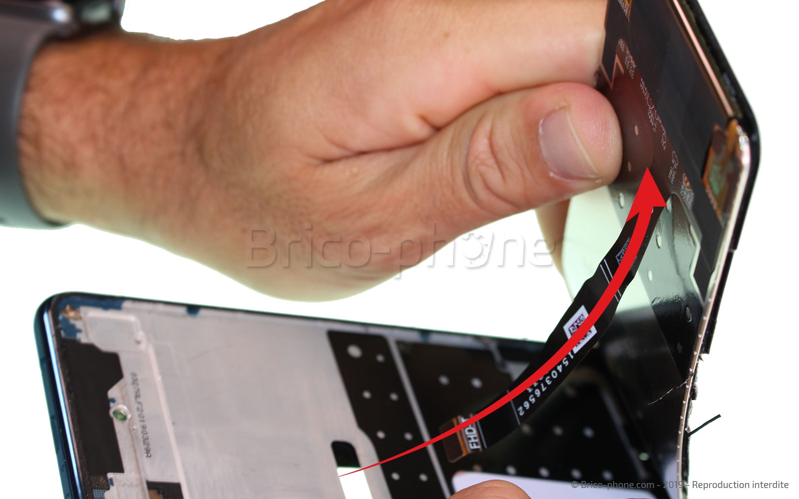 Changement de bloc écran (vitre + LCD) sur P30 Lite photo 2