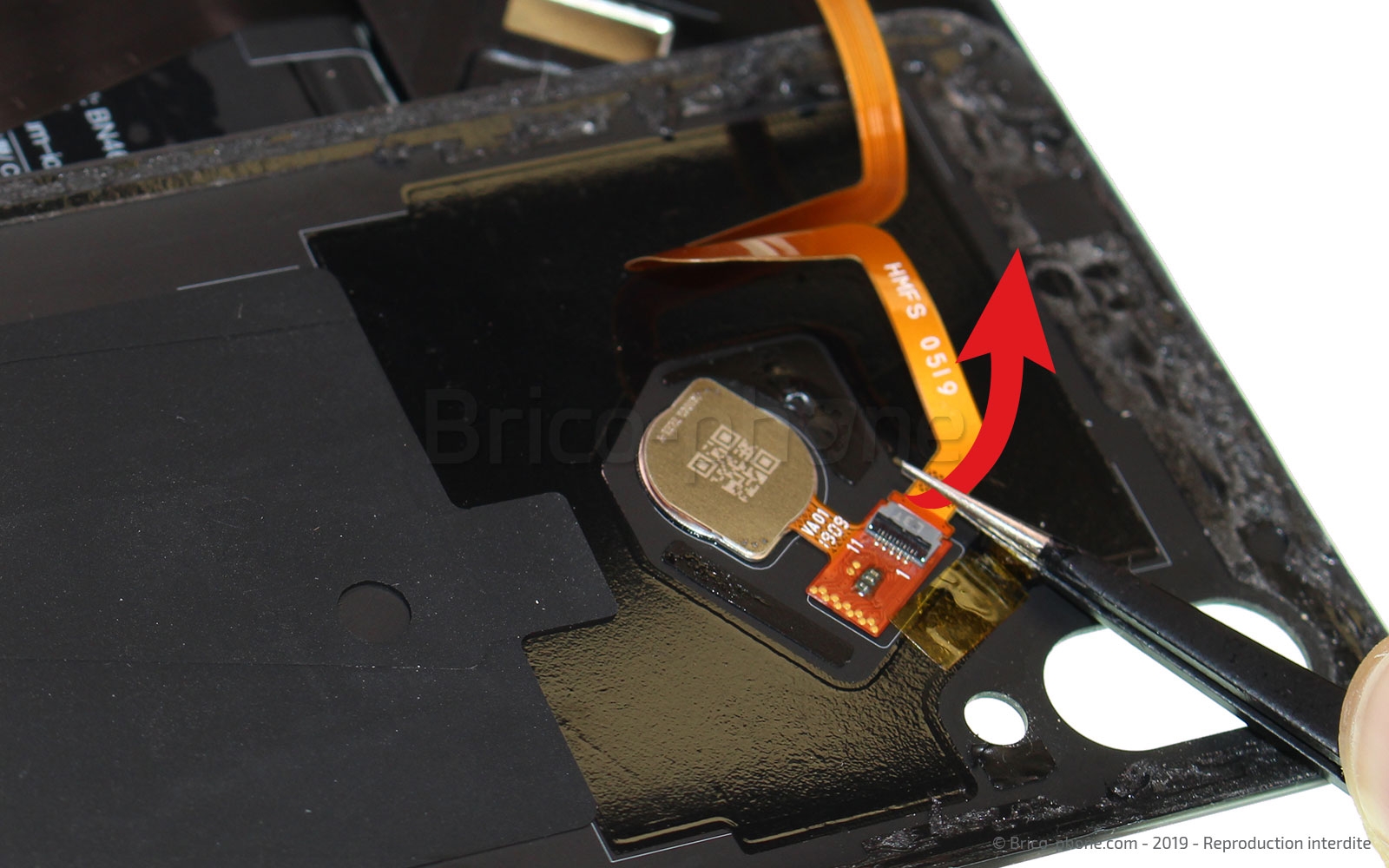 Changement de vitre arrière sur Redmi 7 photo 3