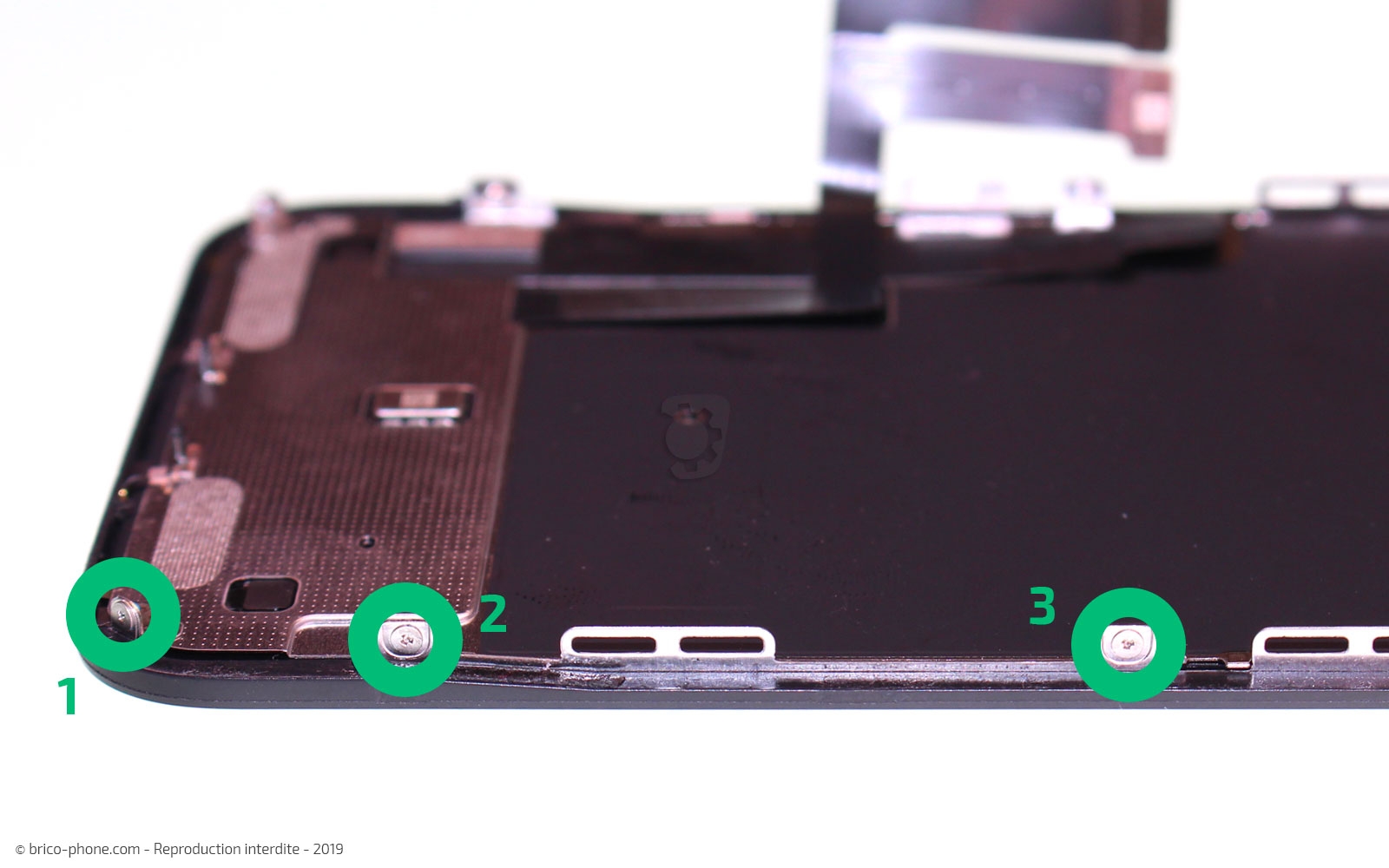 Remplacer l'écran (vitre et LCD) sur iPhone 11 photo 1