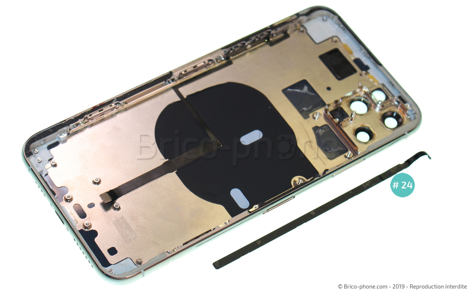 Démontage complet  sur iPhone 11 Pro Max photo 2