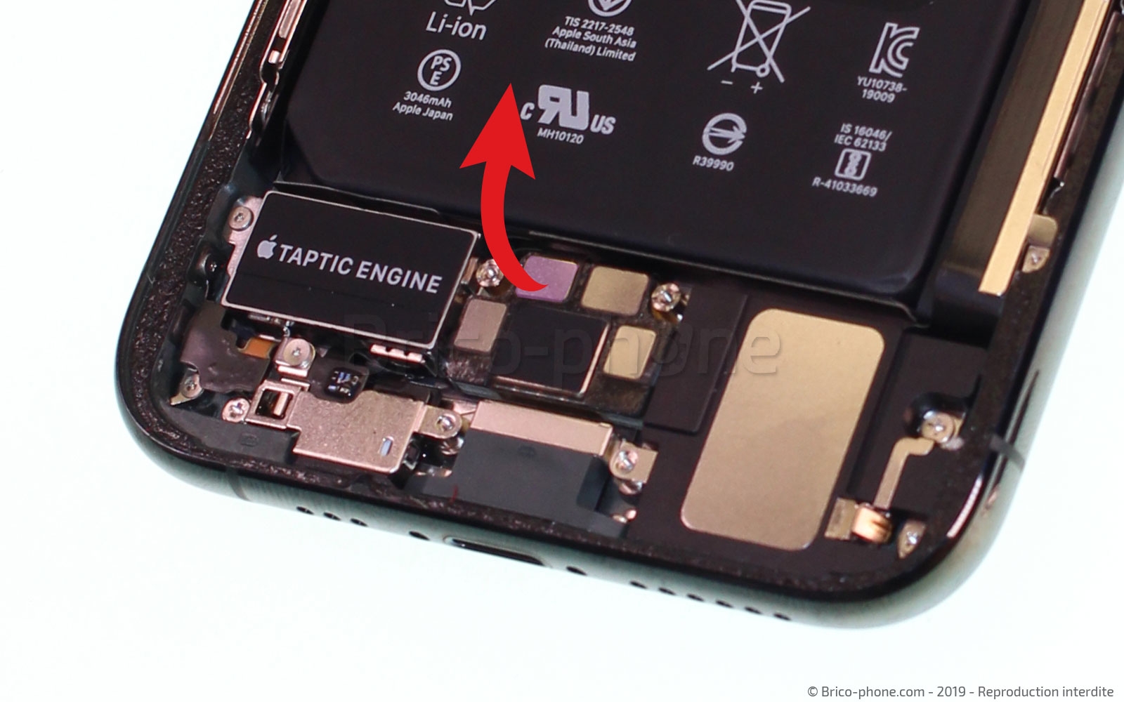 Changement du connecteur de charge sur iPhone 11 Pro photo 3