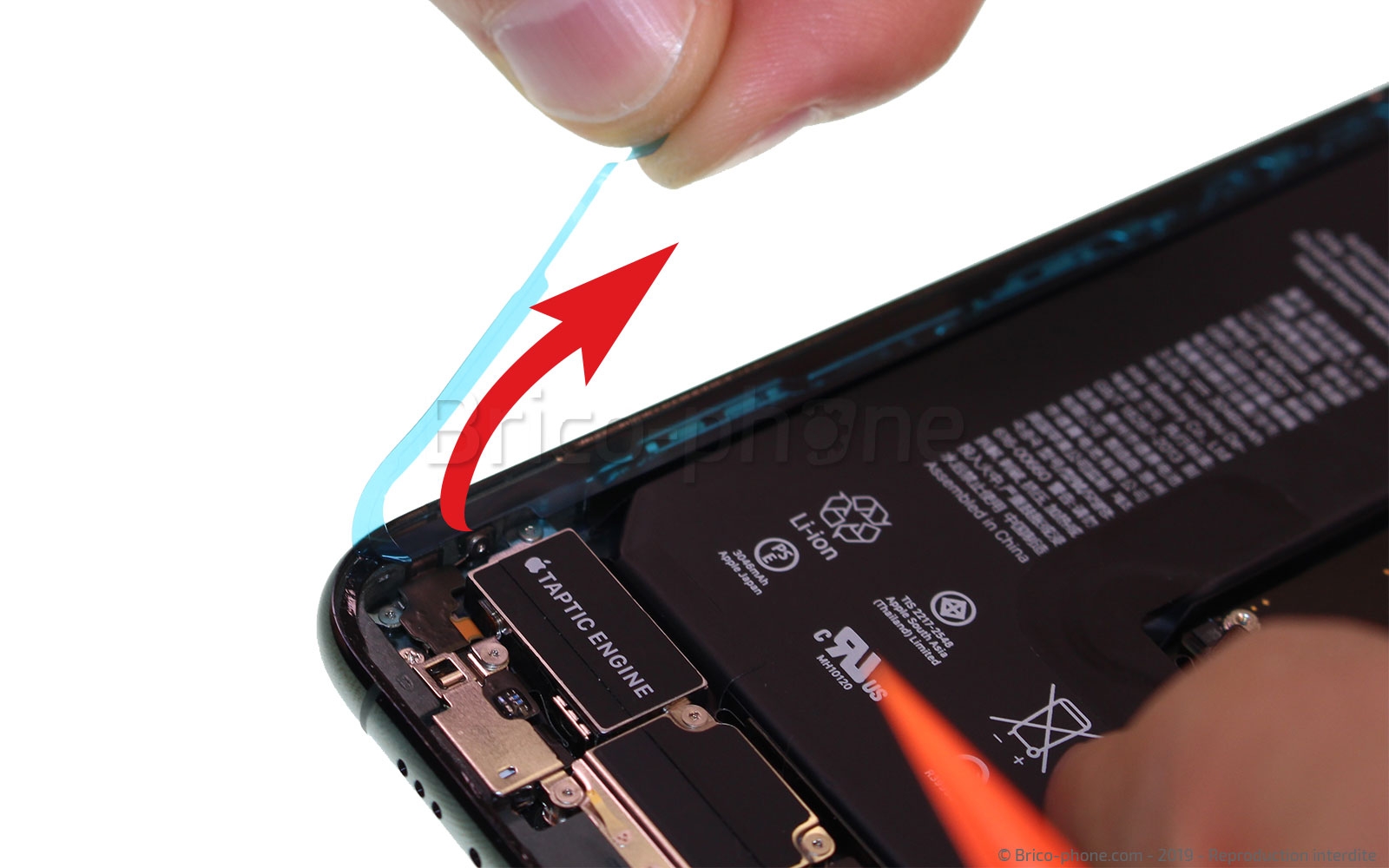 Changement du connecteur de charge sur iPhone 11 Pro photo 4