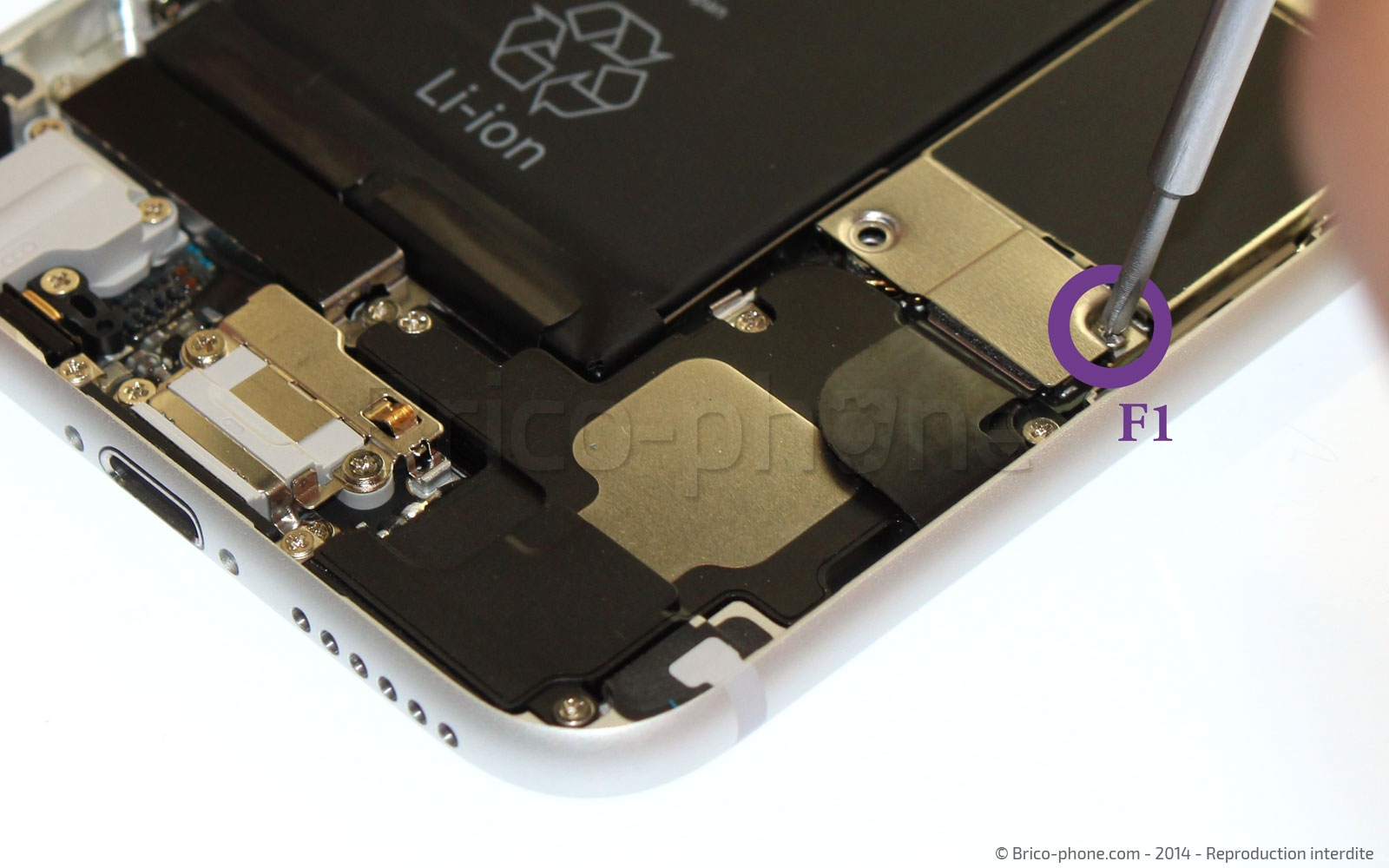 Changement du cache WiFi sur iPhone 6 photo 1