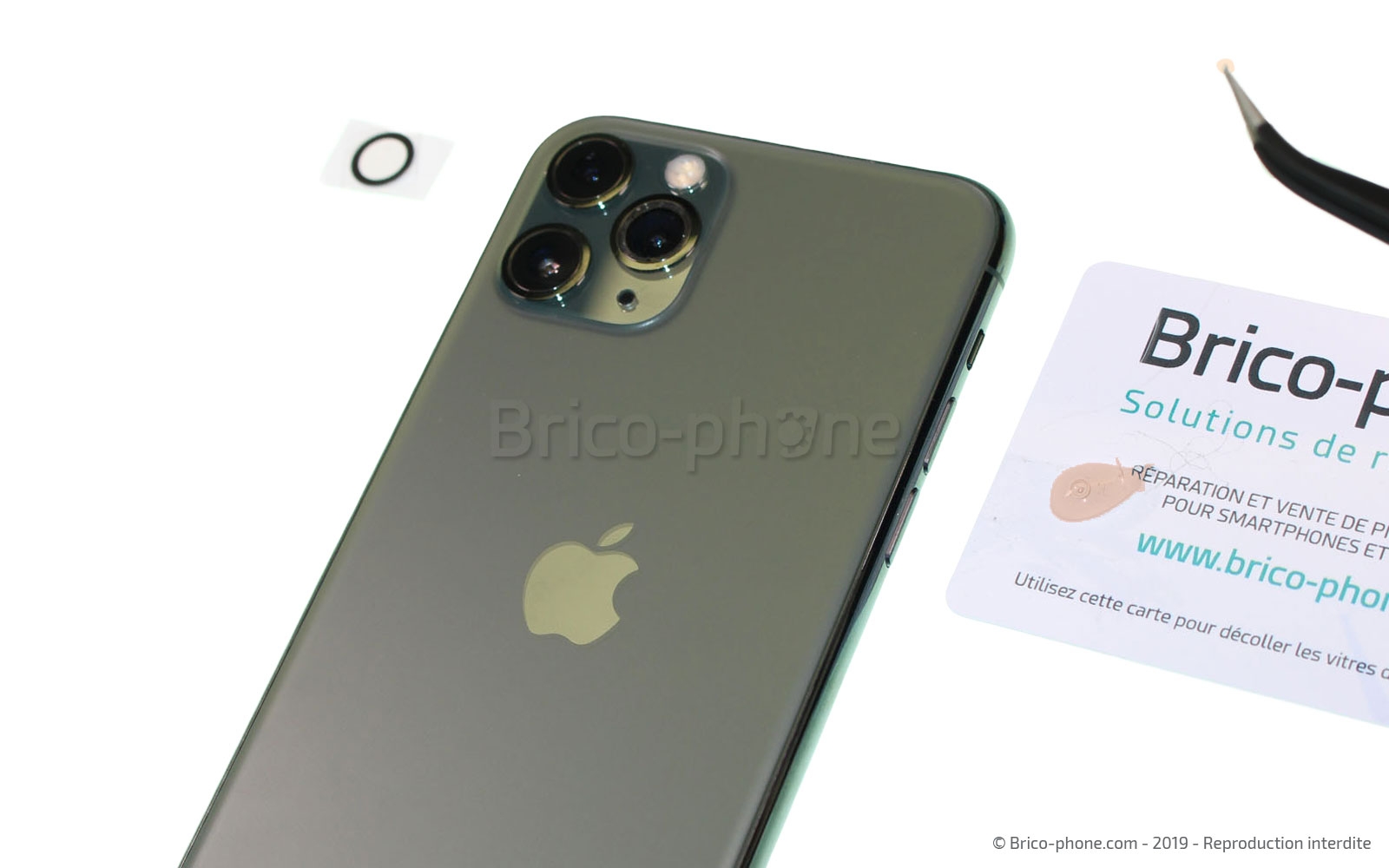 Changement de lentilles de la triple caméra sur iPhone 11 Pro photo 3