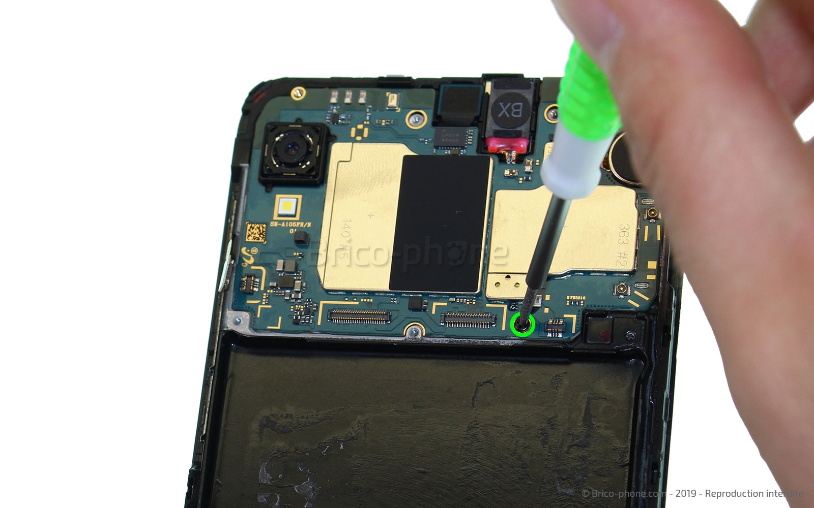 Changement du bloc écran pré-monté sur châssis sur Galaxy A10 photo 2
