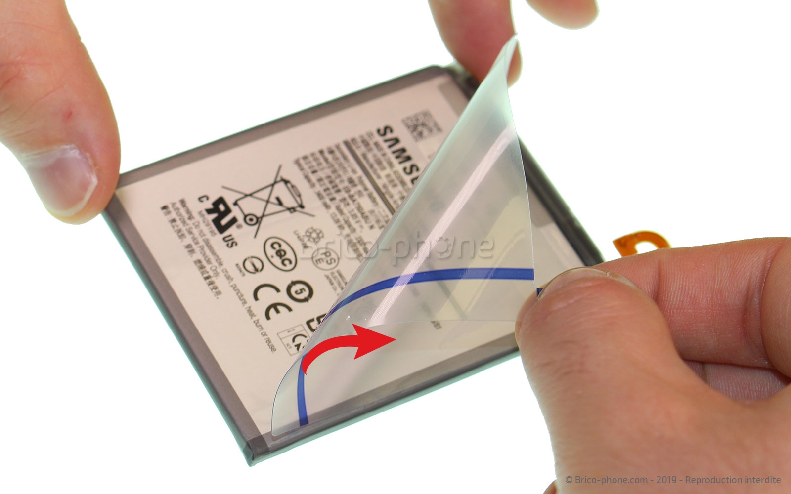 Changement de batterie sur Galaxy A10 photo 2