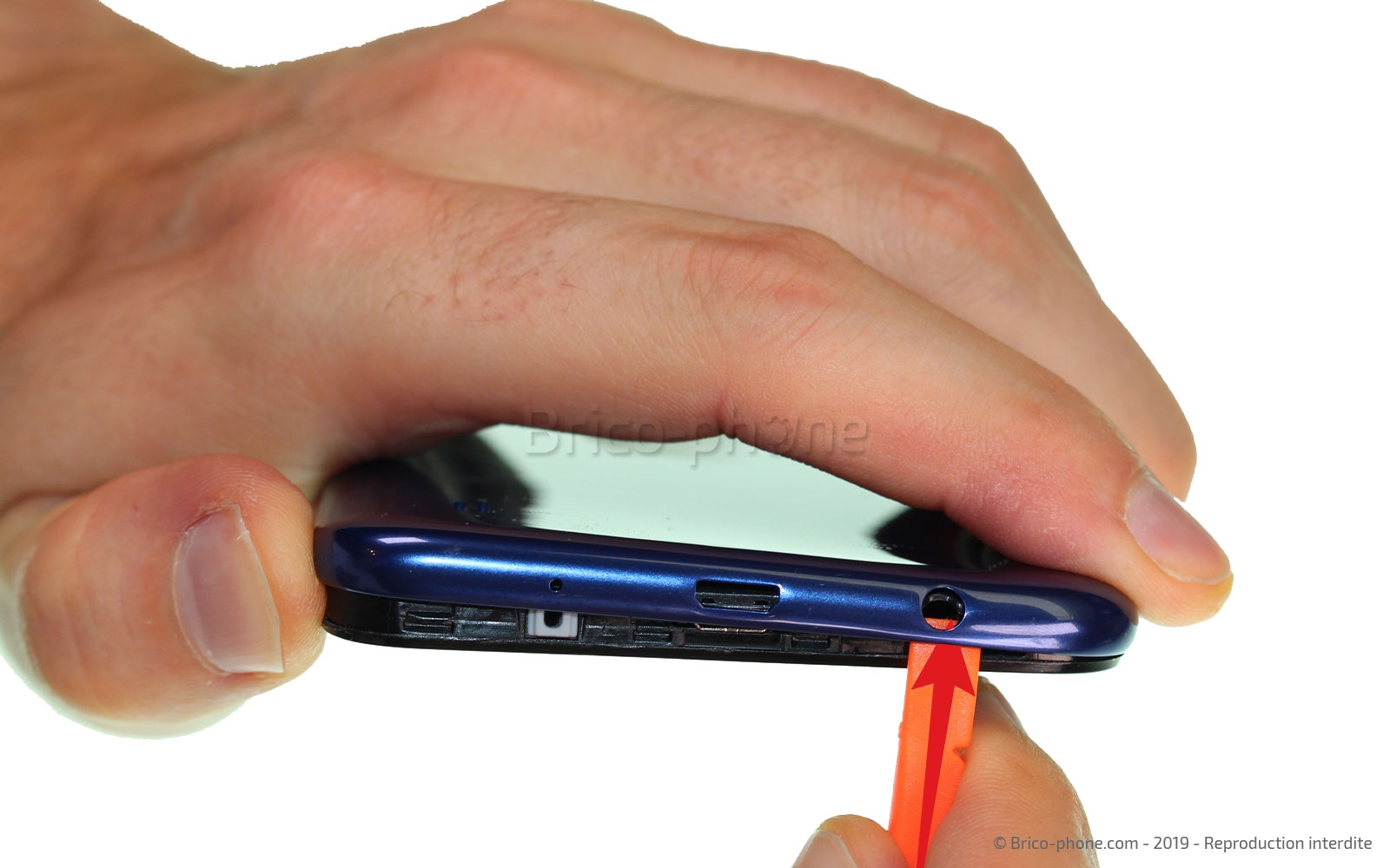 Changement de la coque arrière sur Galaxy A10 photo 1