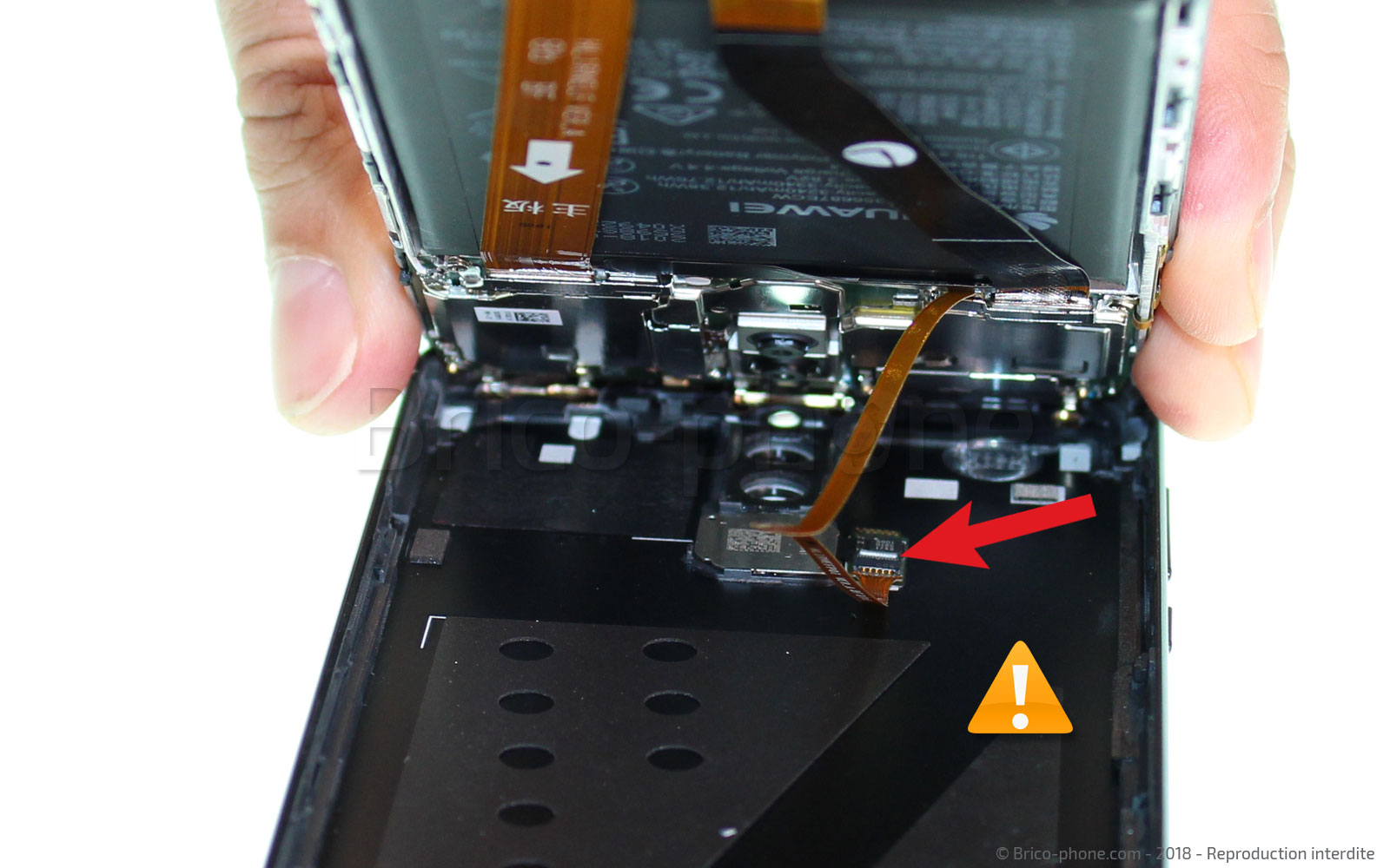 Changement du connecteur de charge sur Mate 10 Lite photo 3