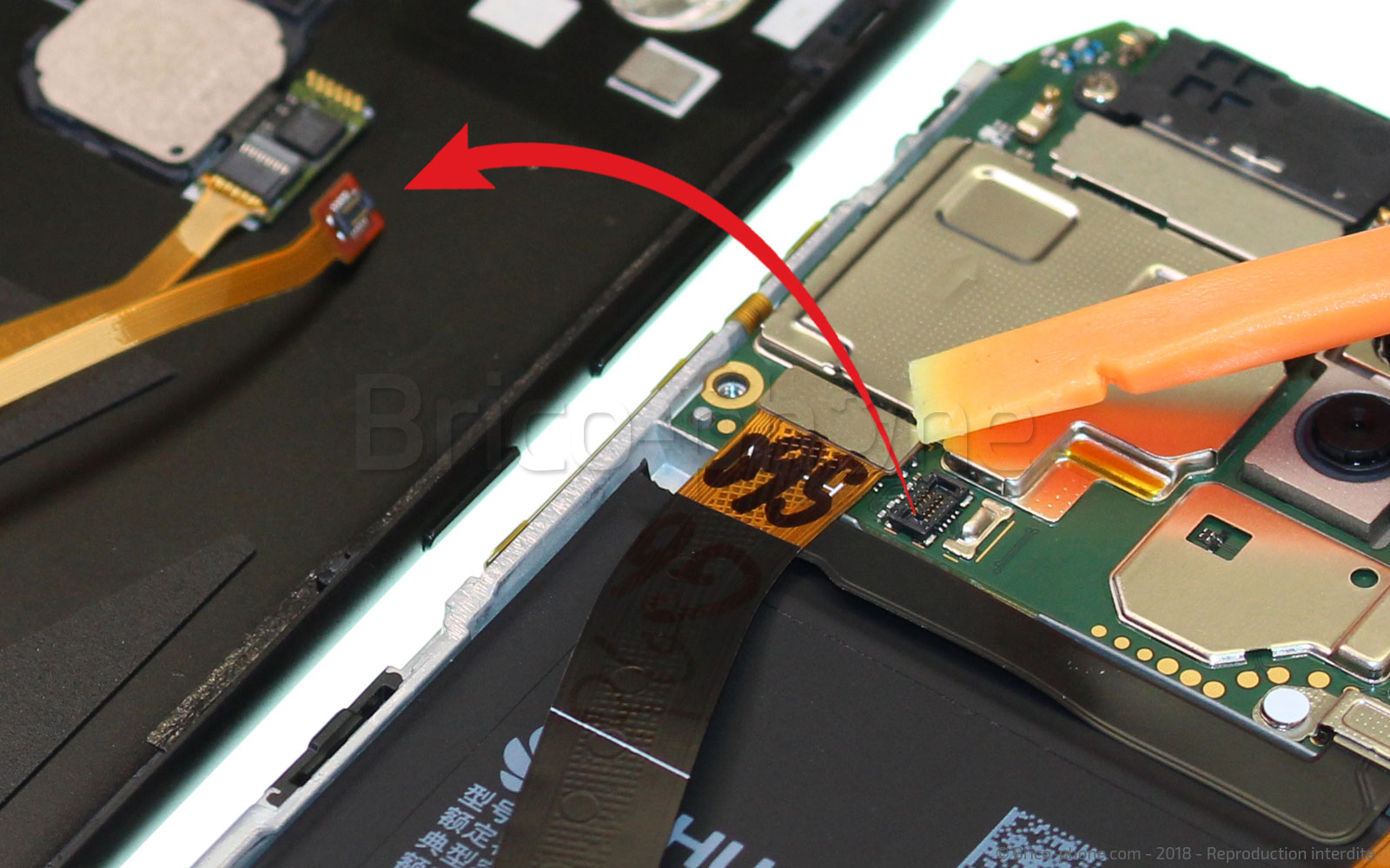 Changement du connecteur de charge sur Mate 10 Lite photo 4