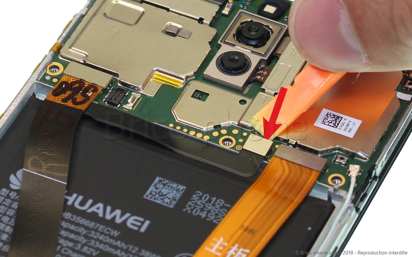 Changement du connecteur de charge sur Mate 10 Lite photo 3