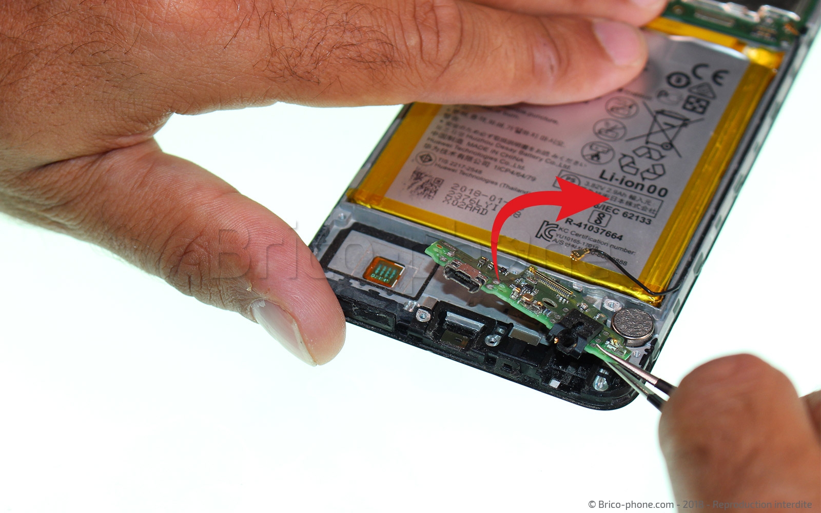 Changement d'écran (vitre+LCD+batterie) sur P Smart 2018 photo 1