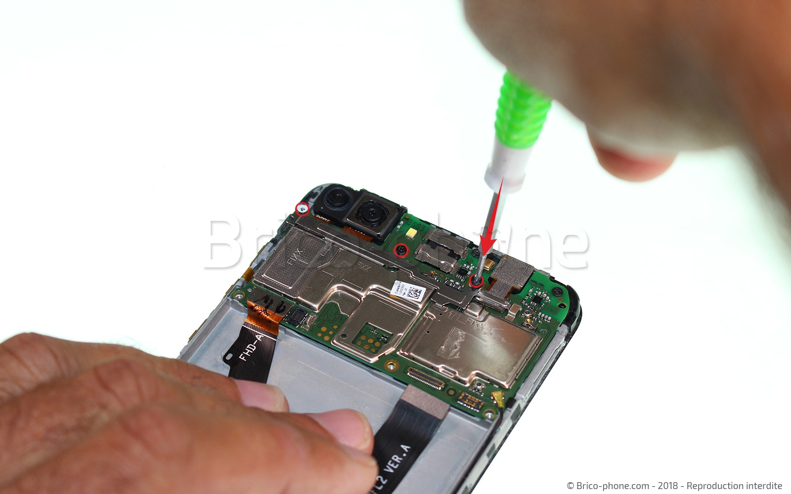 Changement d'écran (vitre+LCD+batterie) sur P Smart 2018 photo 1