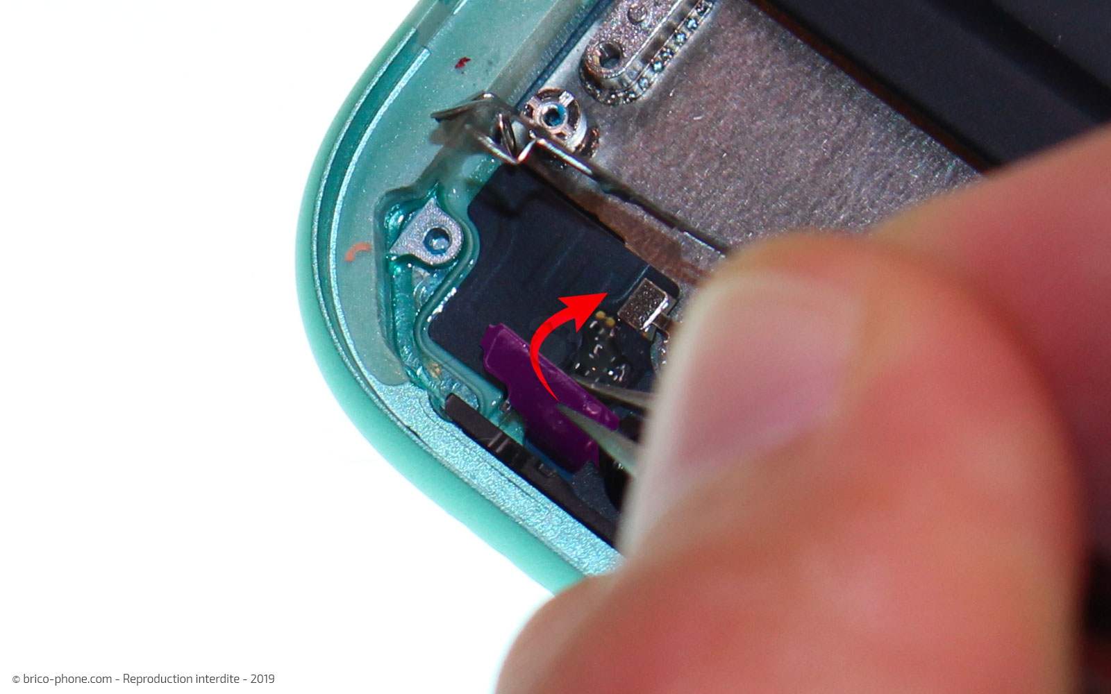 Remplacer le connecteur de charge sur iPhone 11 photo 3