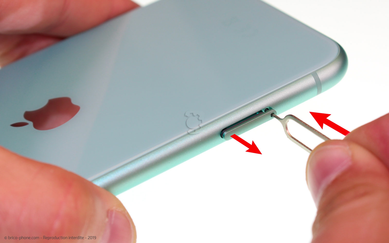 Remplacer le connecteur de charge sur iPhone 11 photo 3