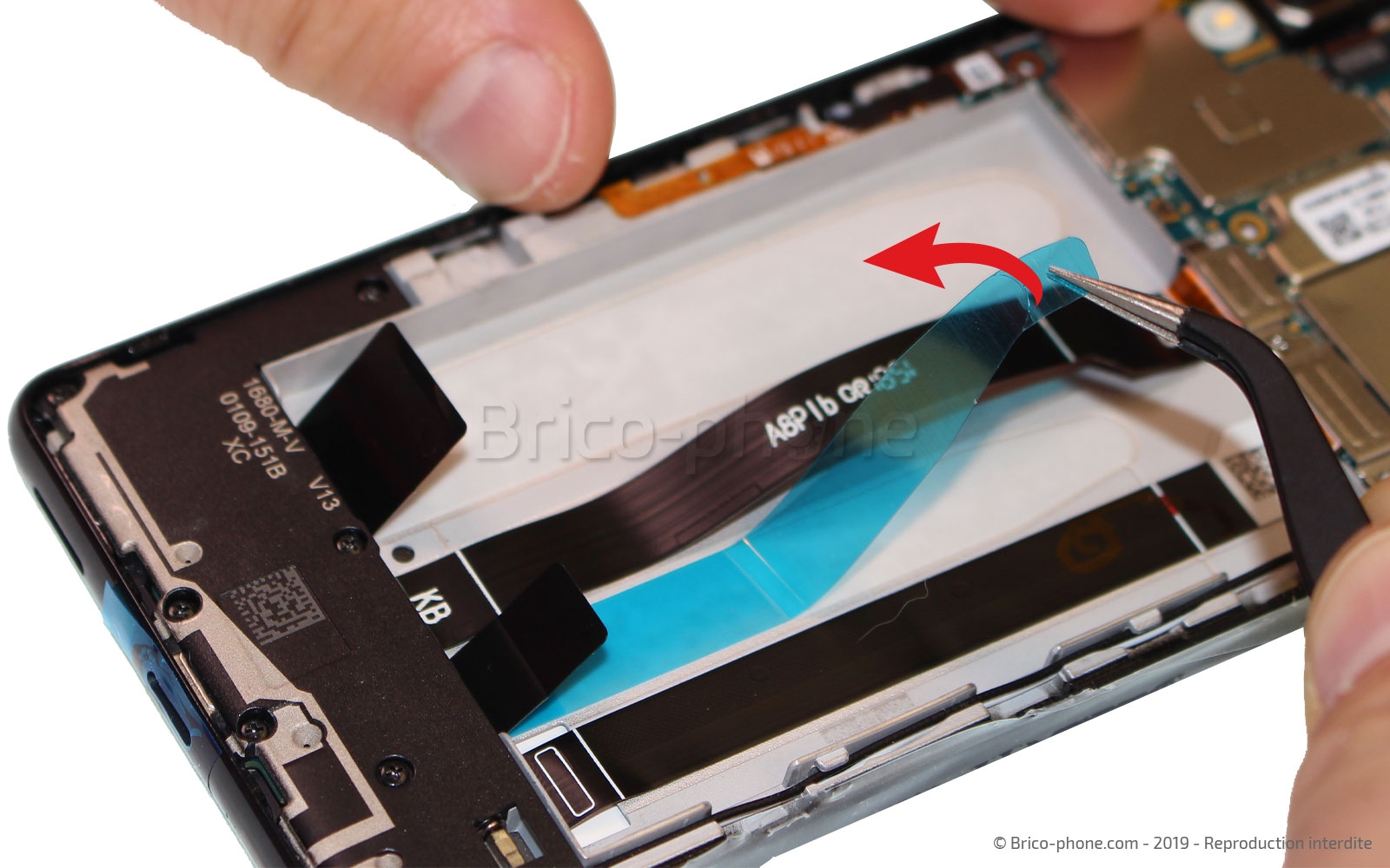 Changement du bloc écran avec châssis sur Xperia L3 - L3 Dual photo 4