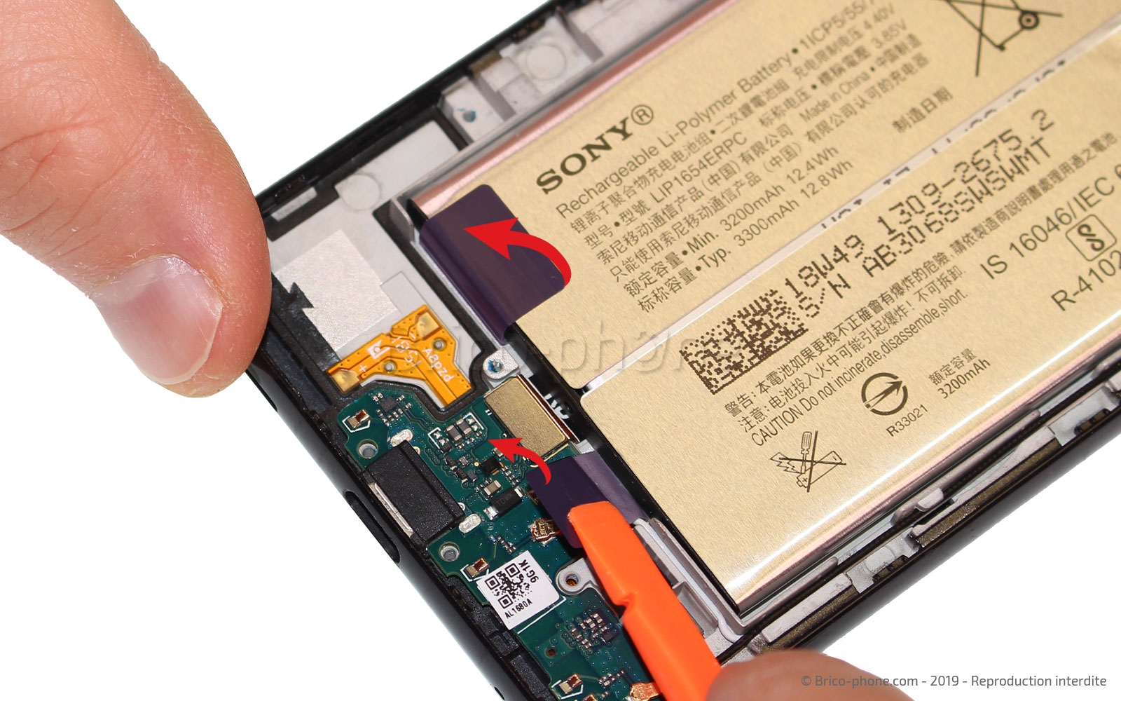 Changement de batterie sur Xperia L3 - L3 Dual photo 1