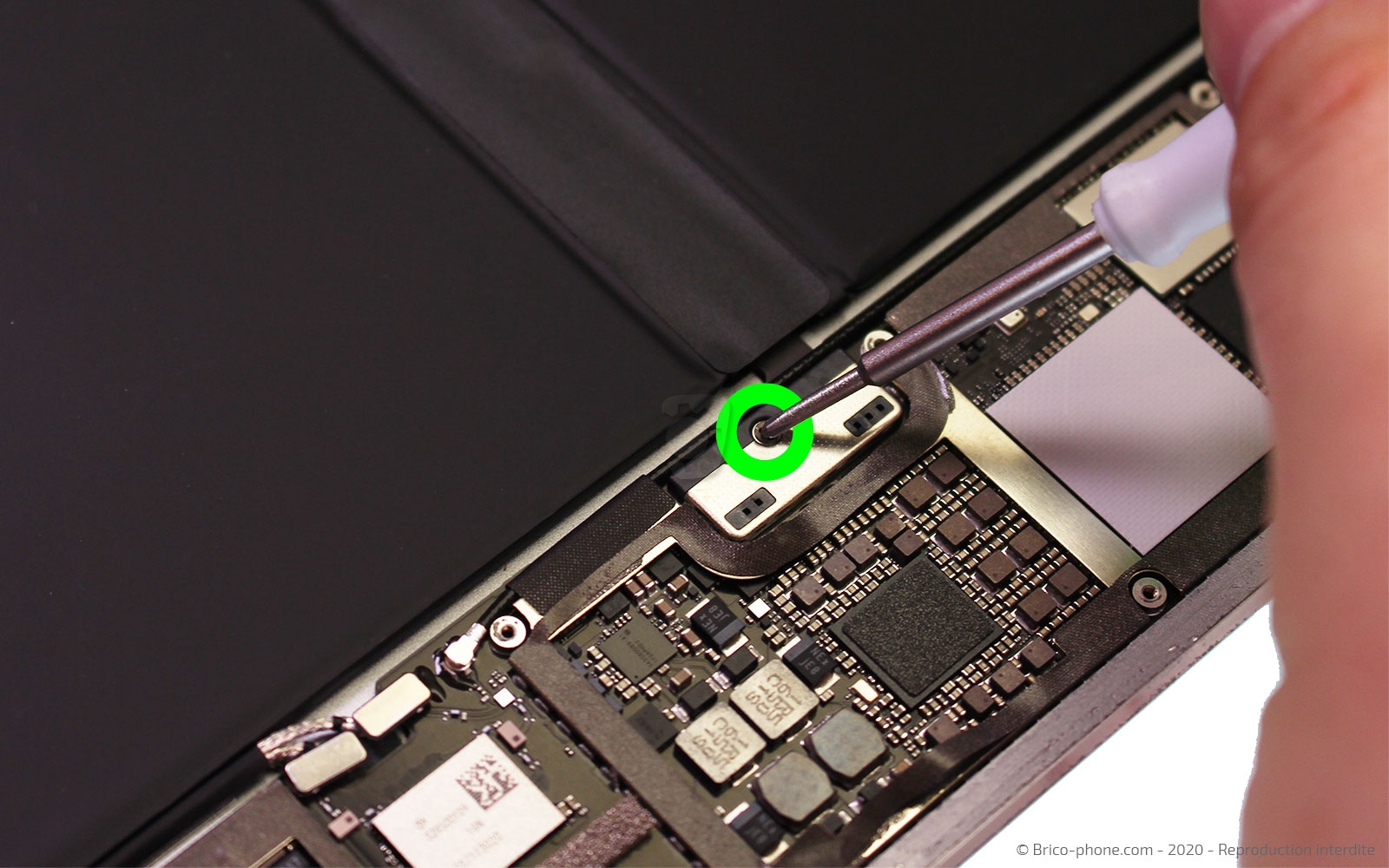 Changement d'écran (vitre et LCD) sur iPad Pro 9-7 photo 1