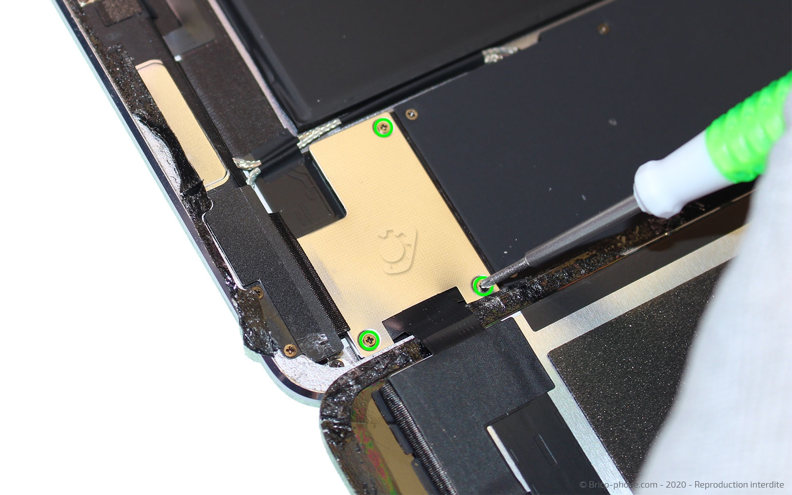 Changement d'écran (vitre et LCD) sur iPad Pro 9-7 photo 1