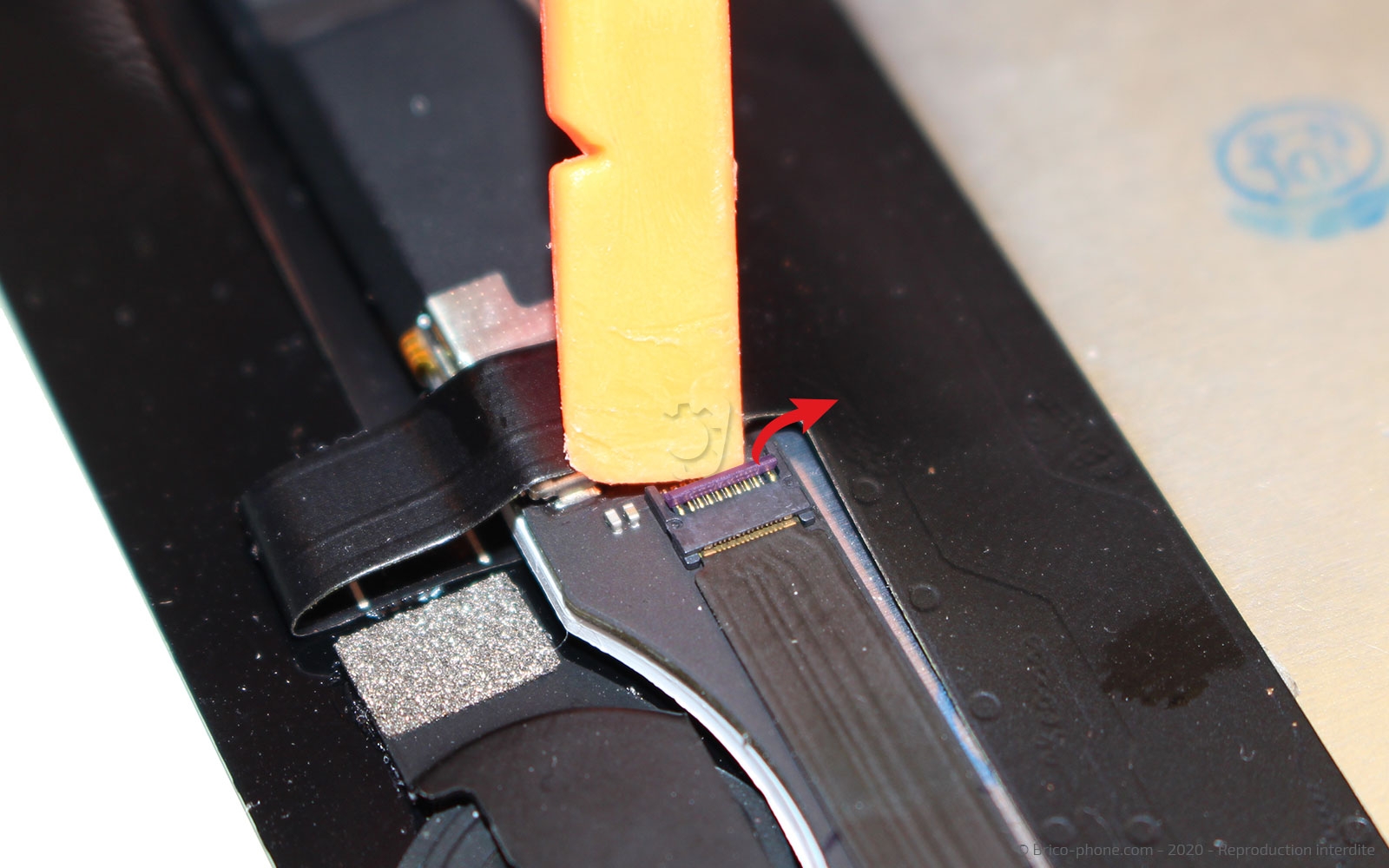 Changement d'écran (vitre et LCD) sur iPad Pro 9-7 photo 3