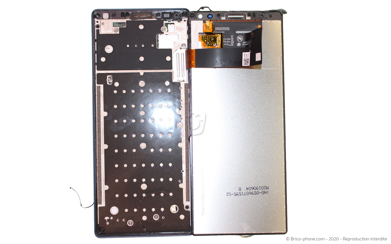 Changement de l'écran (Vitre+LCD) sur Xperia 10 photo 4