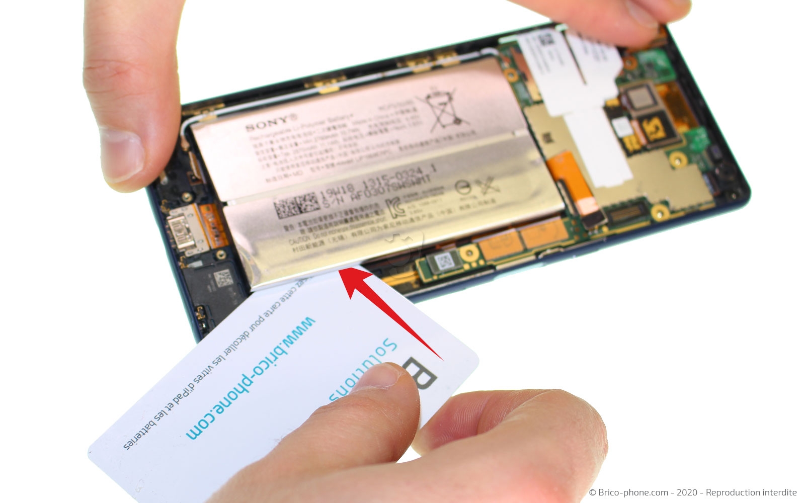 Changement de la coque arrière sur Xperia 10 photo 4