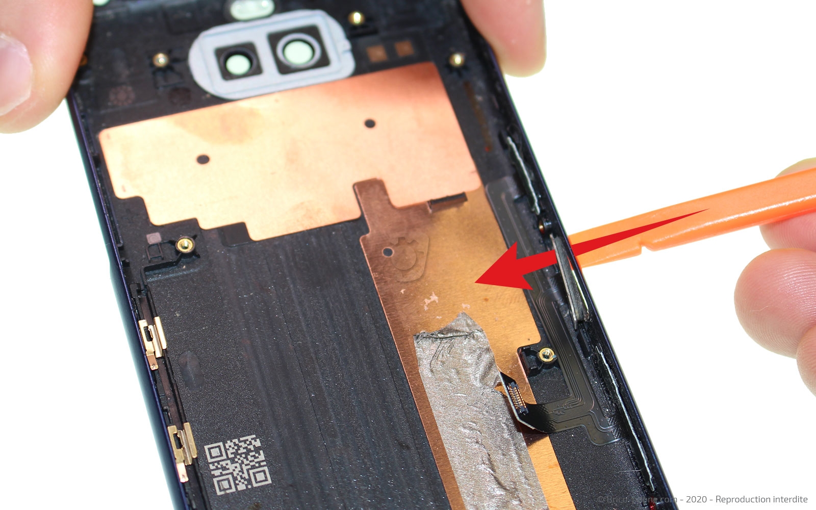 Changement de la coque arrière sur Xperia 10 photo 2