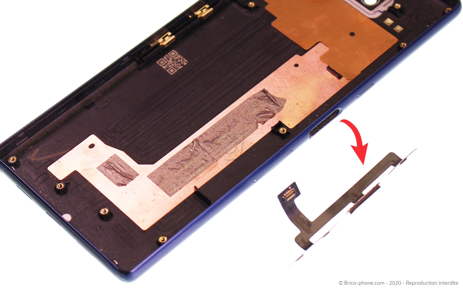 Changement de la coque arrière sur Xperia 10 photo 3