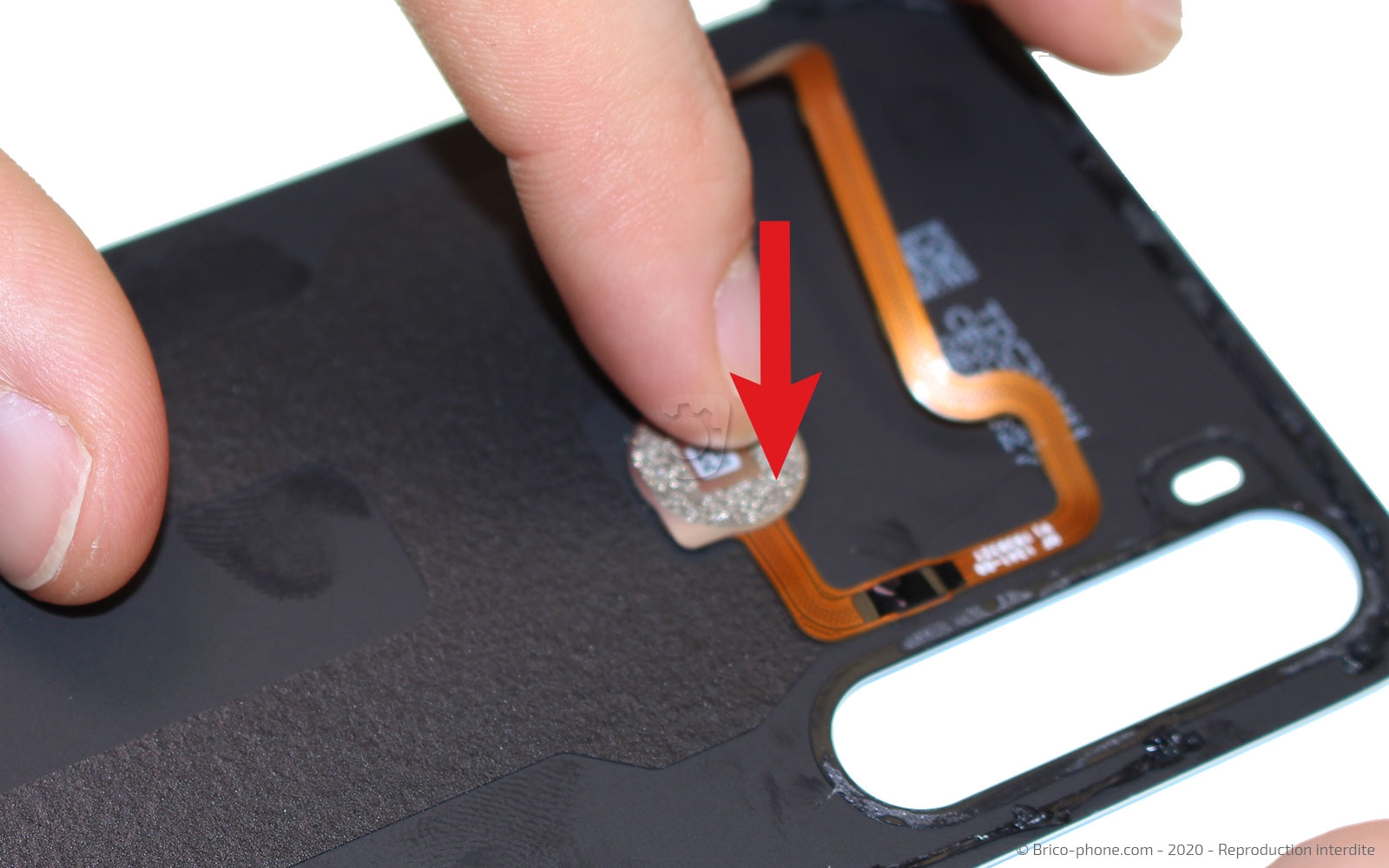 Changement de la vitre arrière sur Redmi Note 8T photo 2