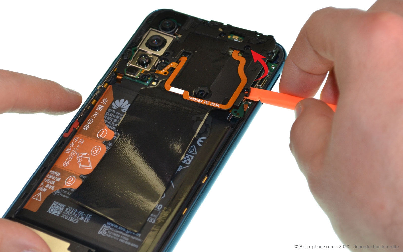 Changement du connecteur de charge sur Honor 20 Pro photo 3