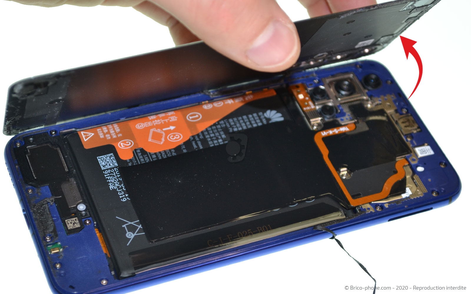 Changement de la vitre arrière sur Honor 20 photo 2