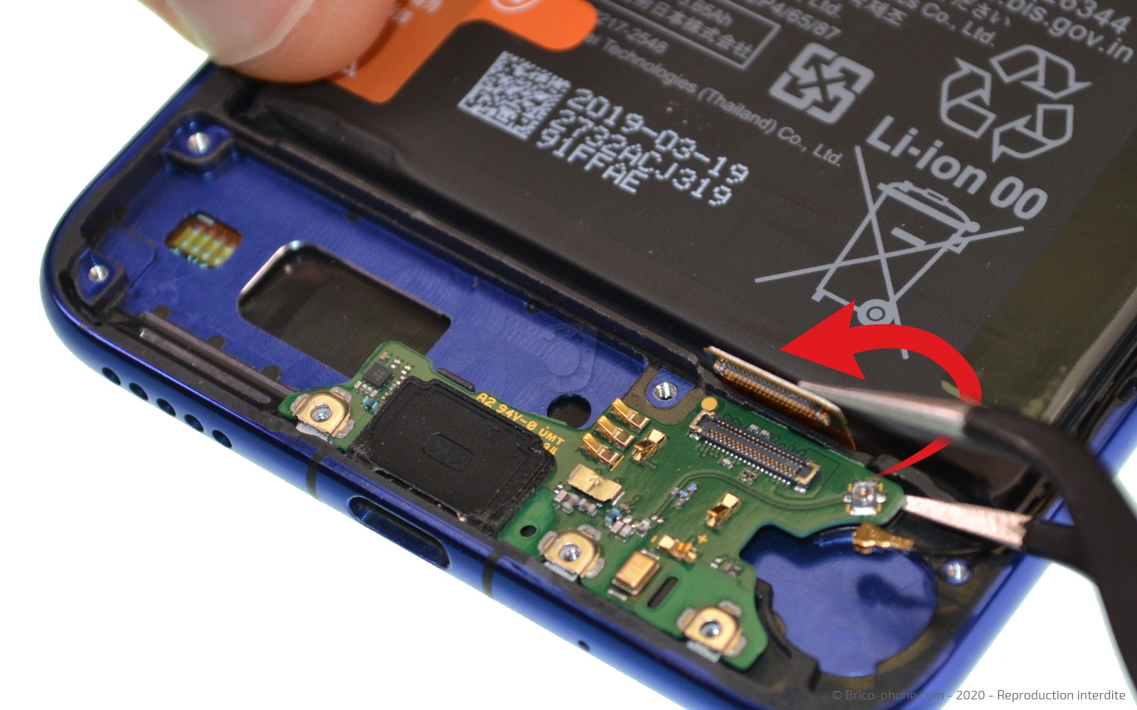 Changement du connecteur de charge sur Honor 20 photo 3