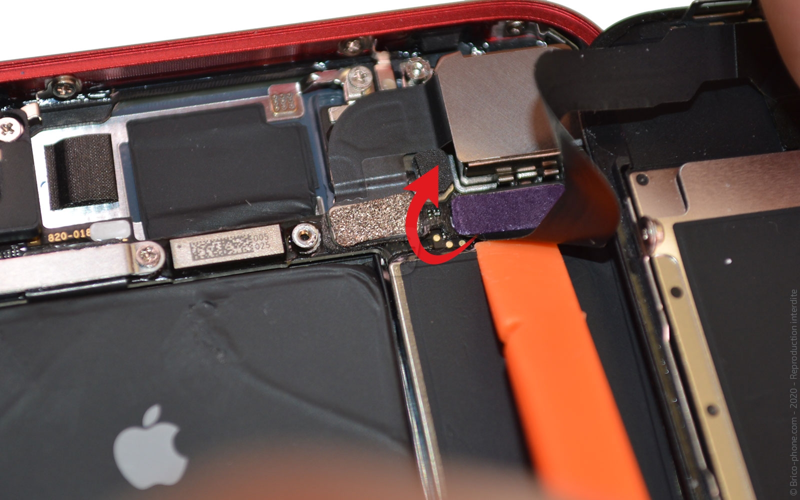 Remplacer la batterie  sur iPhone SE 2020 photo 4