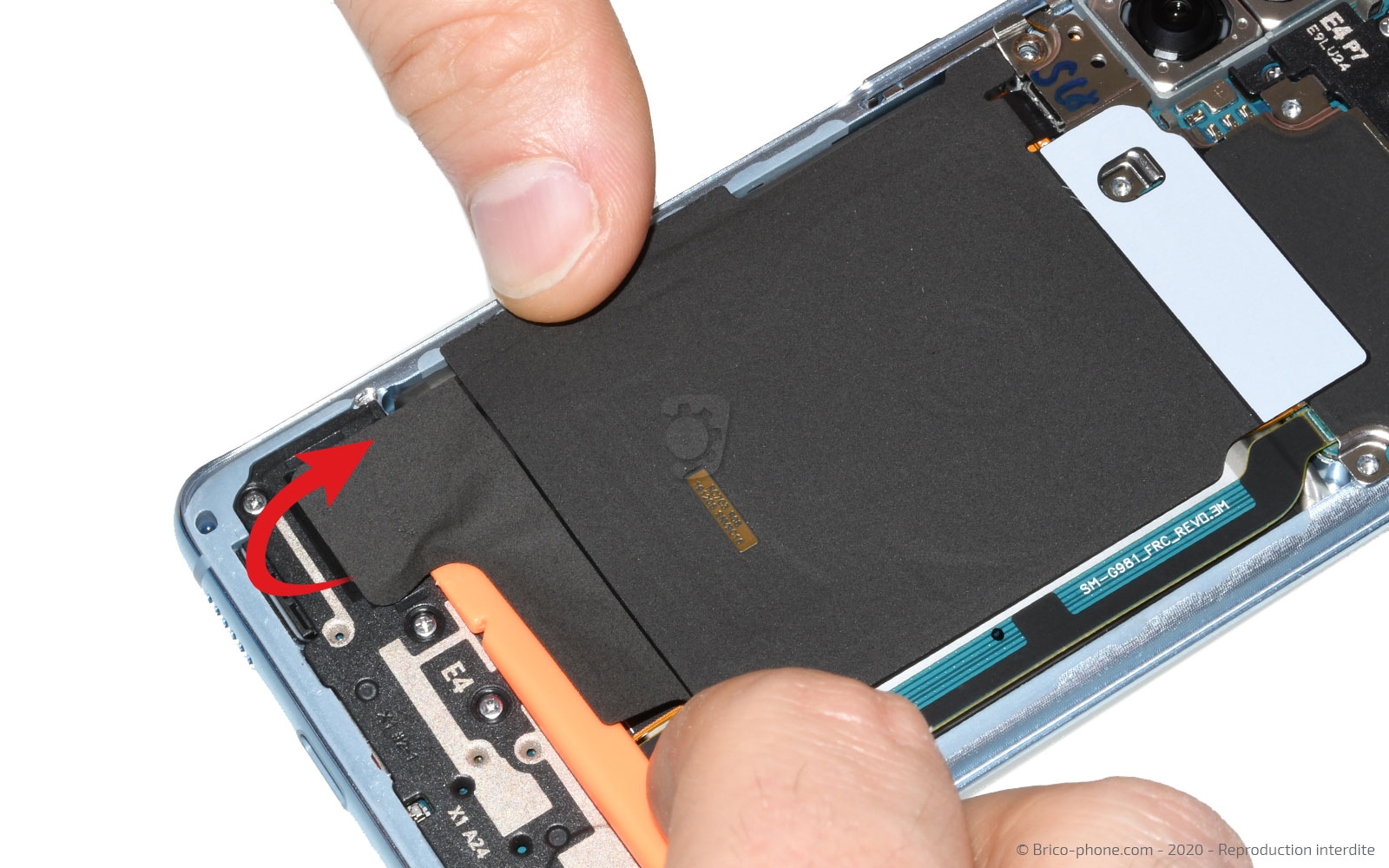 Changement de batterie  sur Galaxy S20 photo 2