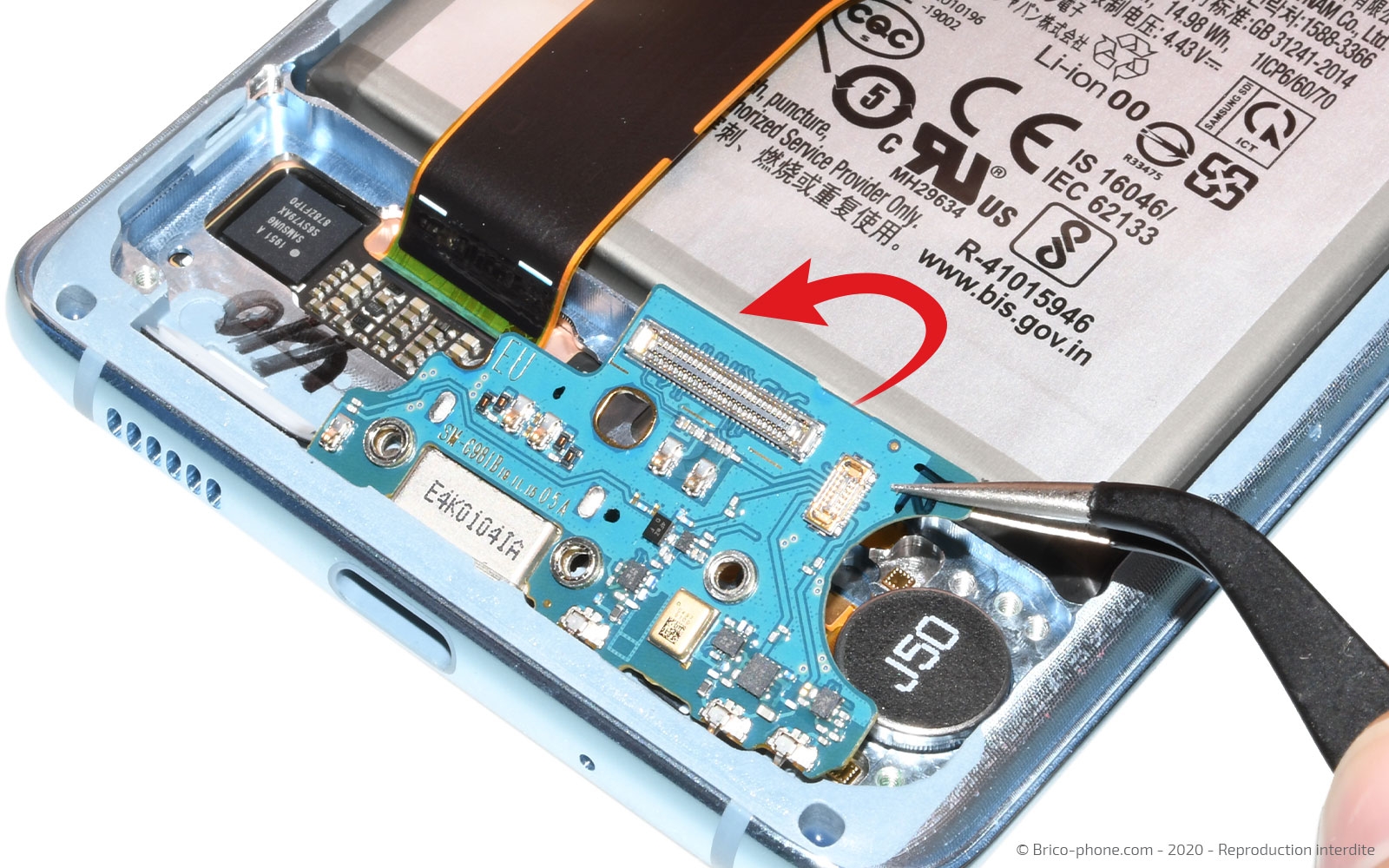 Changement du connecteur de charge sur Galaxy S20 photo 2