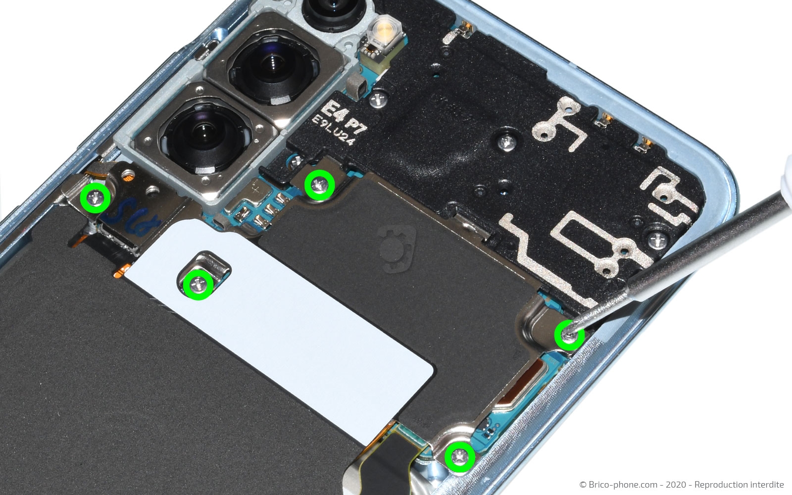 Changement du connecteur de charge sur Galaxy S20 photo 1