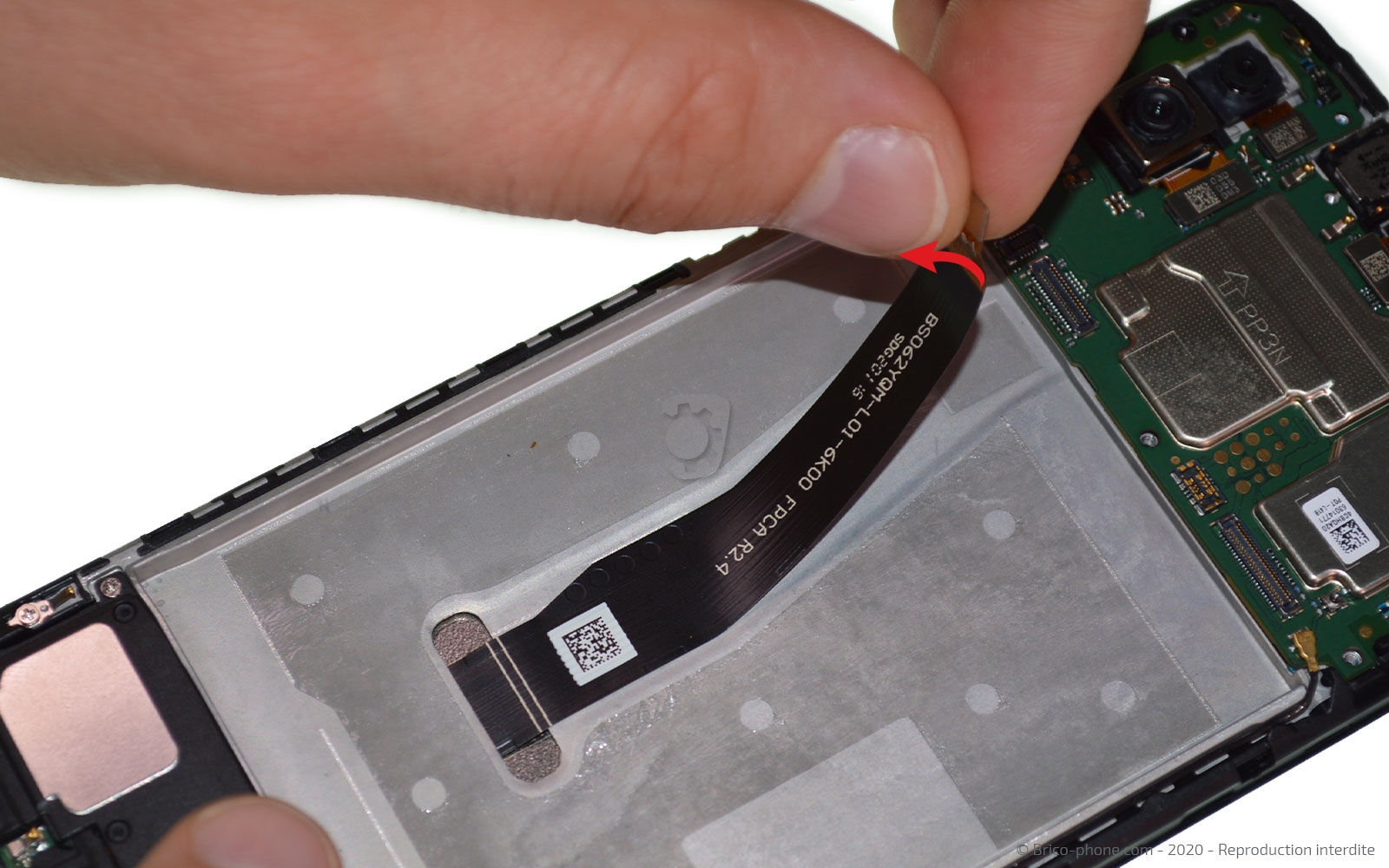 Changement d'écran  ( vitre + LCD ) sur P Smart 2020 photo 3