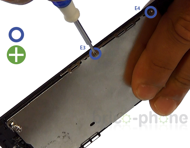 Changement d'écran (vitre+LCD) sans éléments prémontés sur iPhone 5C photo 1