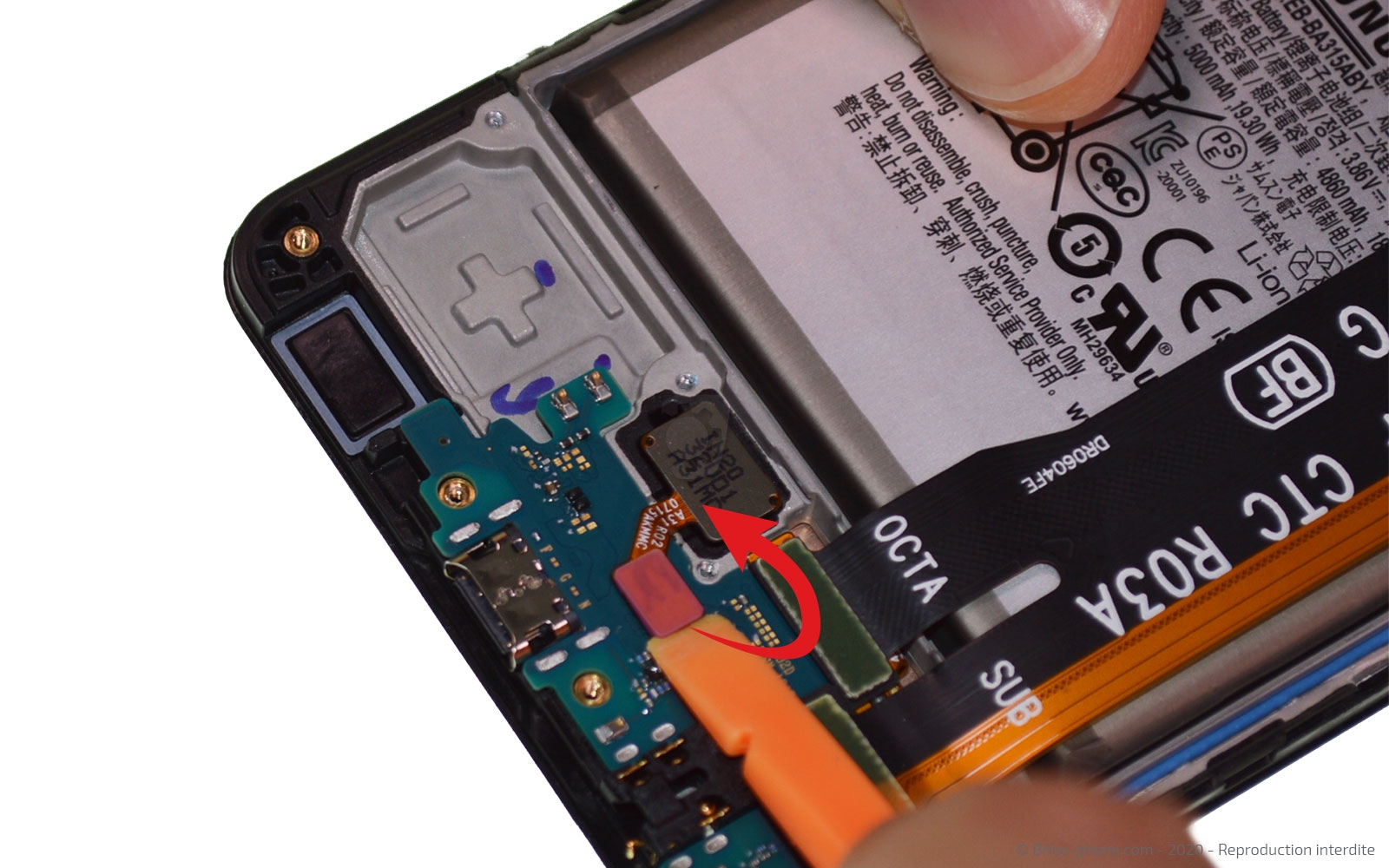 Changement du connecteur de charge sur Galaxy A31 photo 4