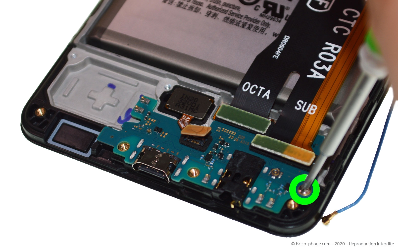 Changement du connecteur de charge sur Galaxy A31 photo 2