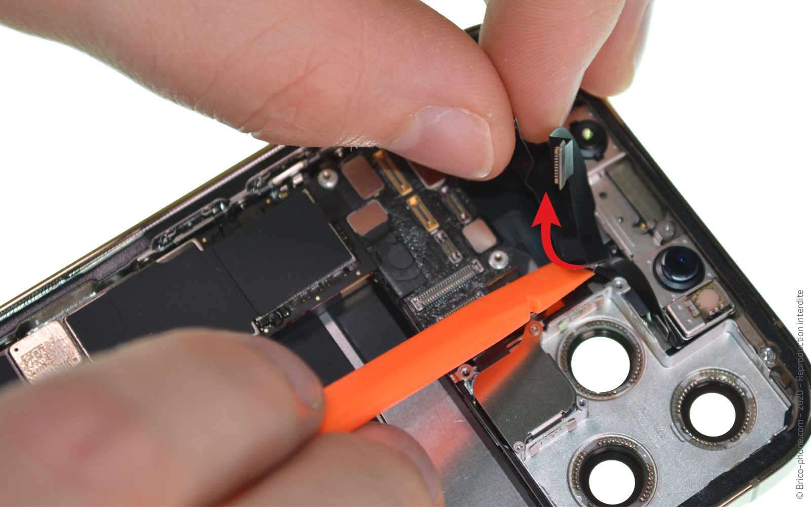 Démontage Complet sur iPhone 12 Pro photo 3