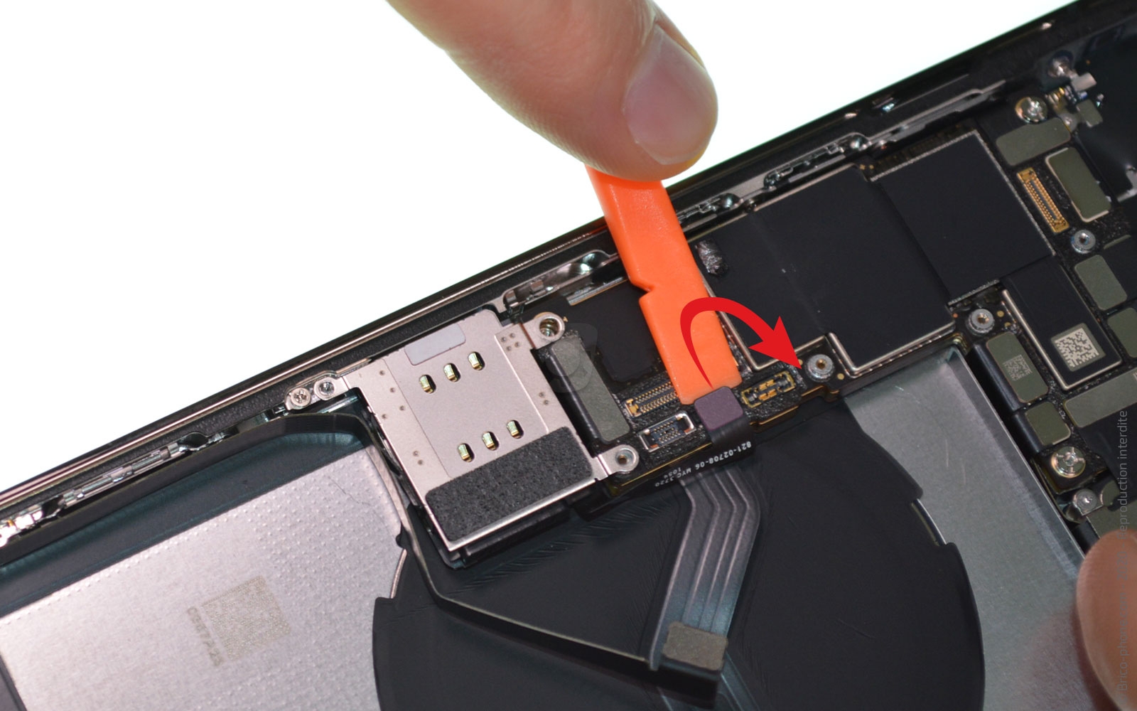 Changement du connecteur de charge sur iPhone 12 Pro Max photo 1