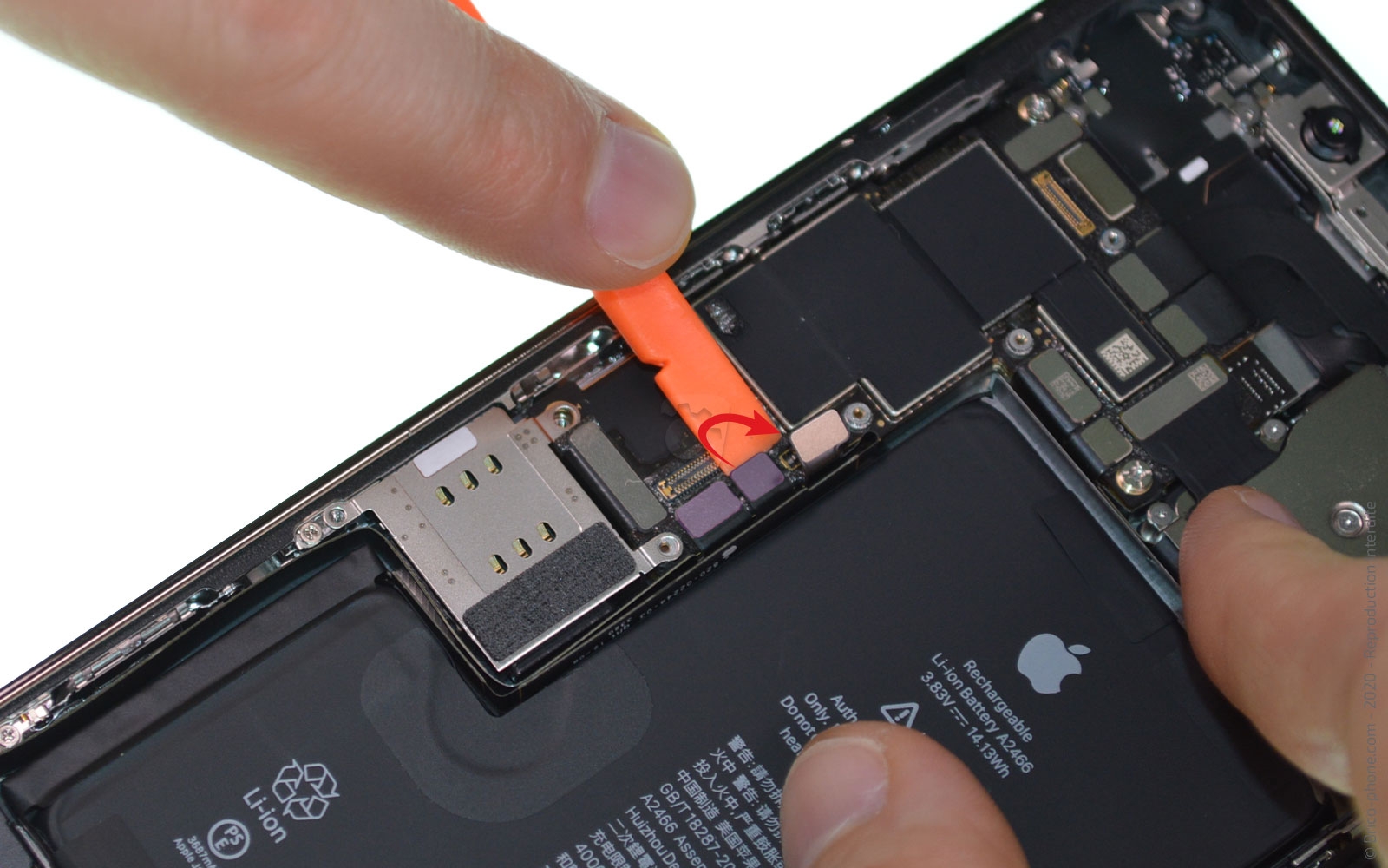 Changement du lecteur de carte SIM sur iPhone 12 Pro Max photo 1