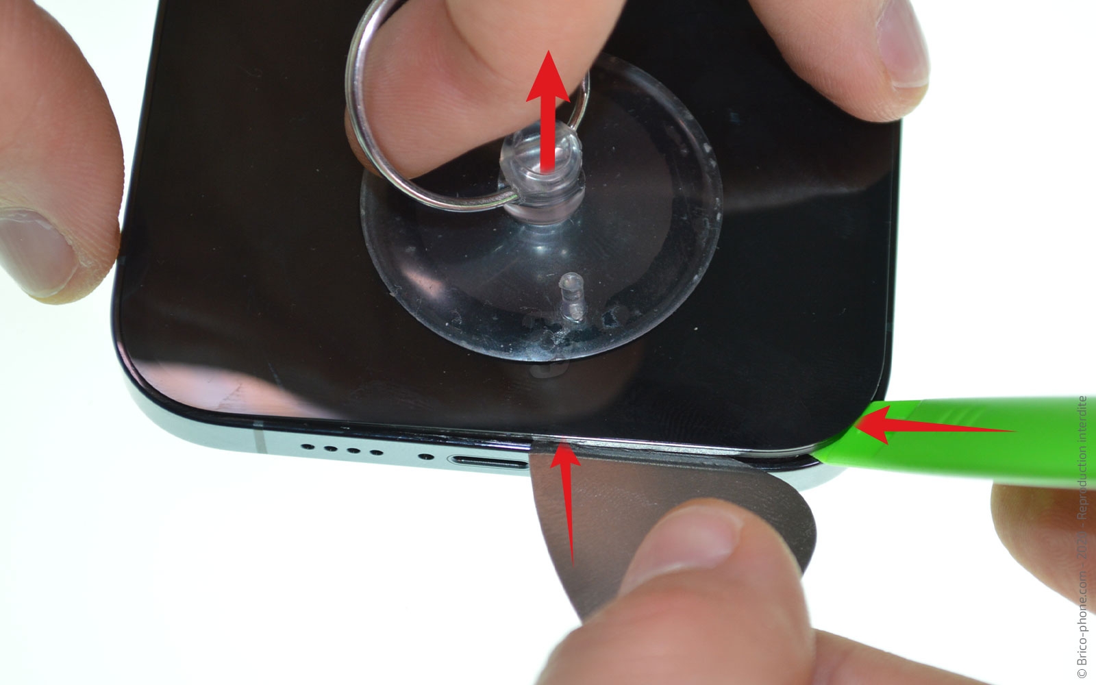 Changement du Taptic Engine sur iPhone 12 Pro Max photo 2