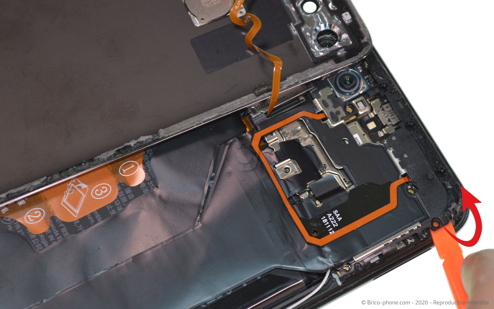 Changement du connecteur de charge sur Honor View 20 photo 2