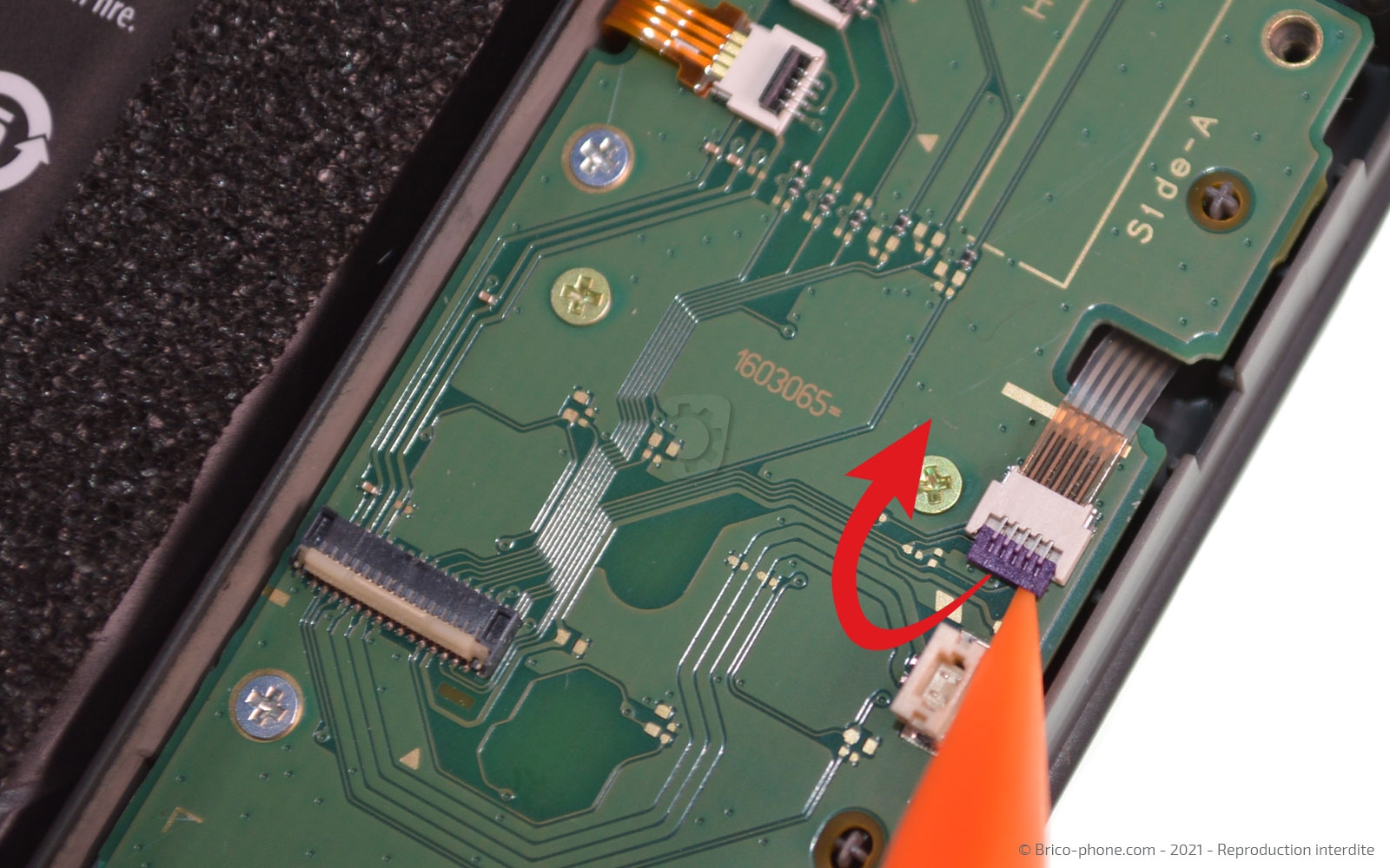 Démontage complet sur Switch Lite photo 2