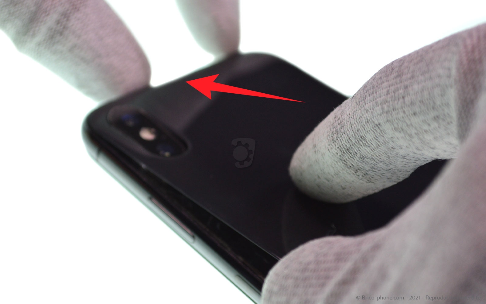 Changement de la vitre arrière sur iPhone X photo 2